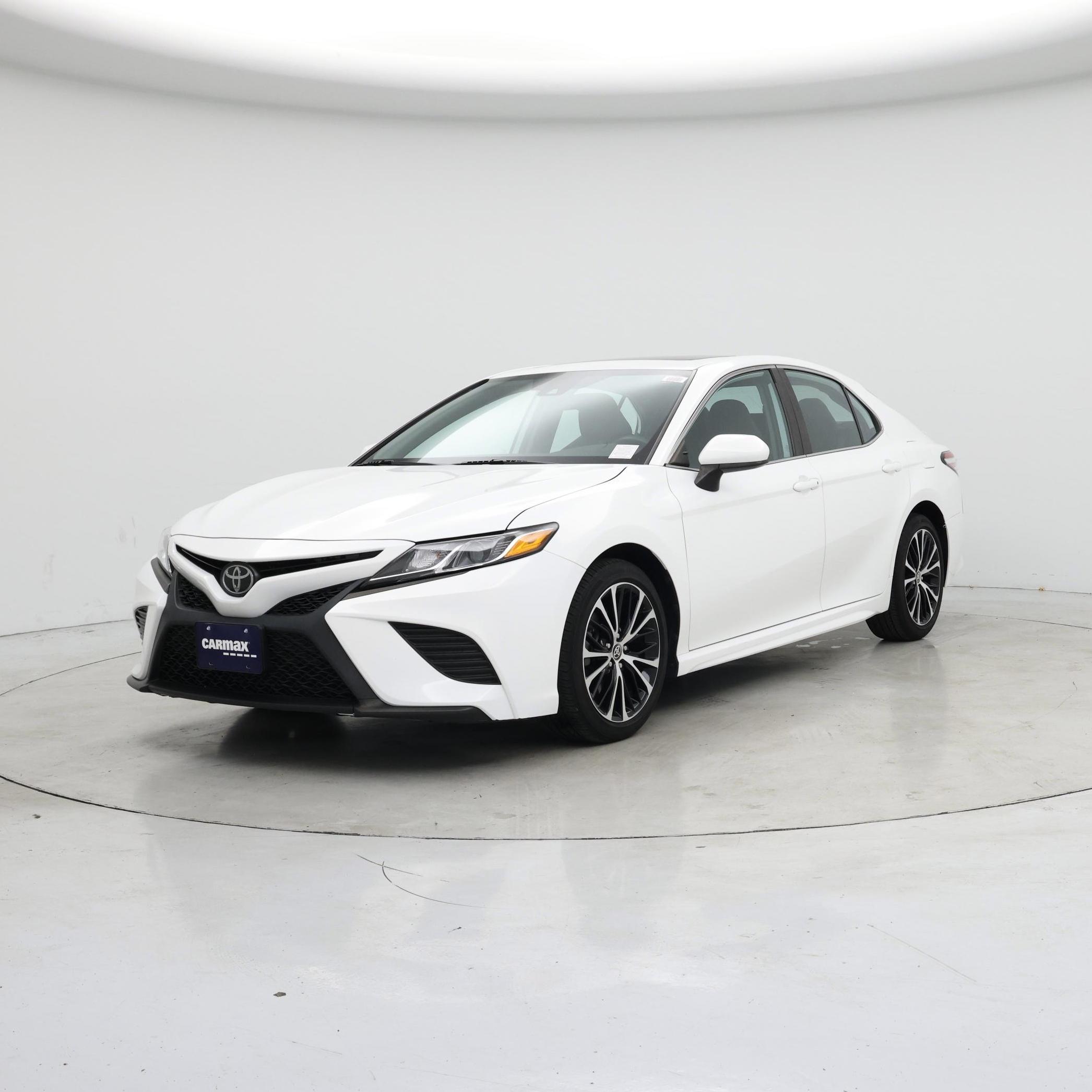 Thumbnail: 2020 Toyota Camry - 4