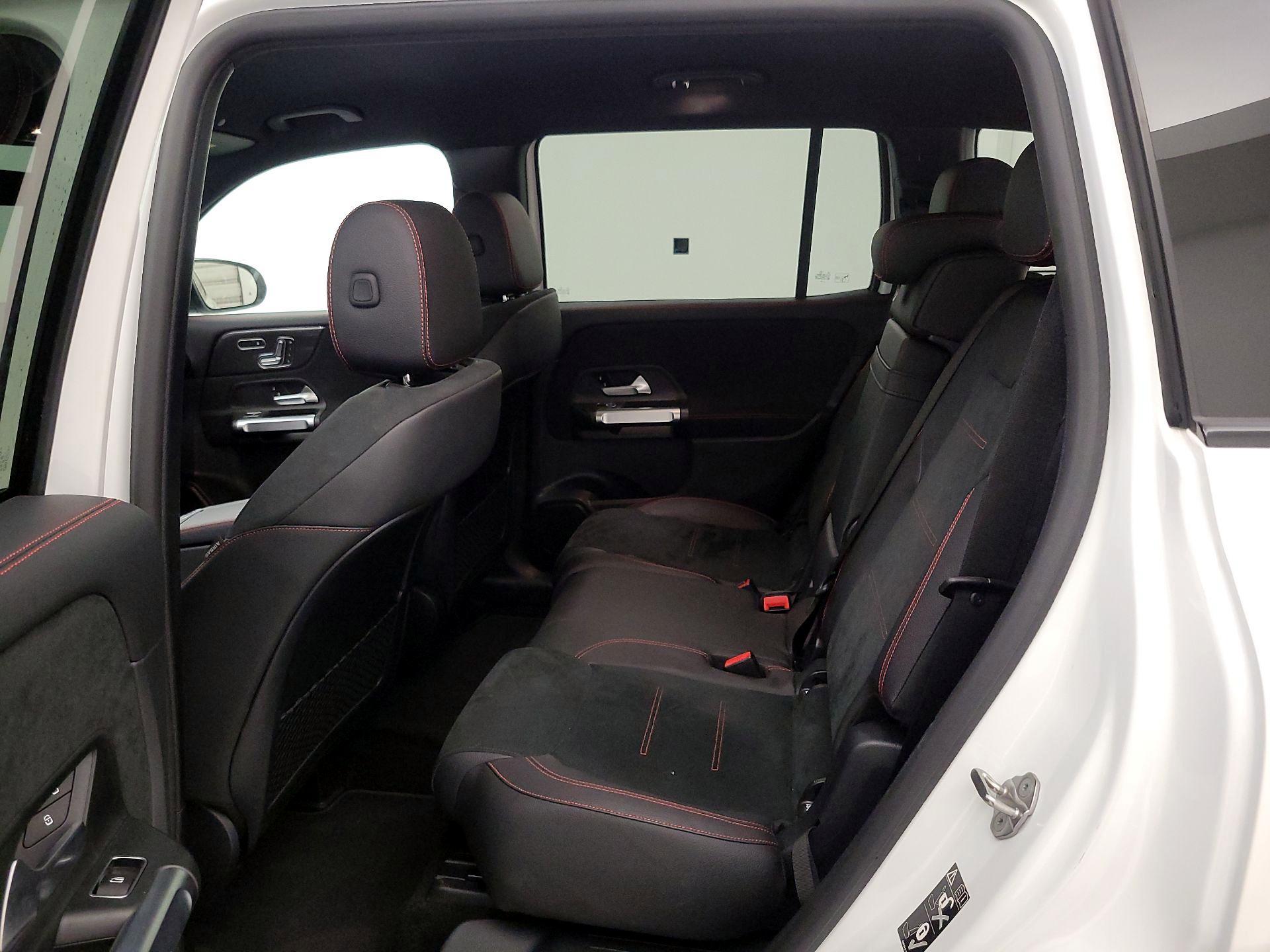 Thumbnail: 2022 Mercedes-Benz GLB - 19