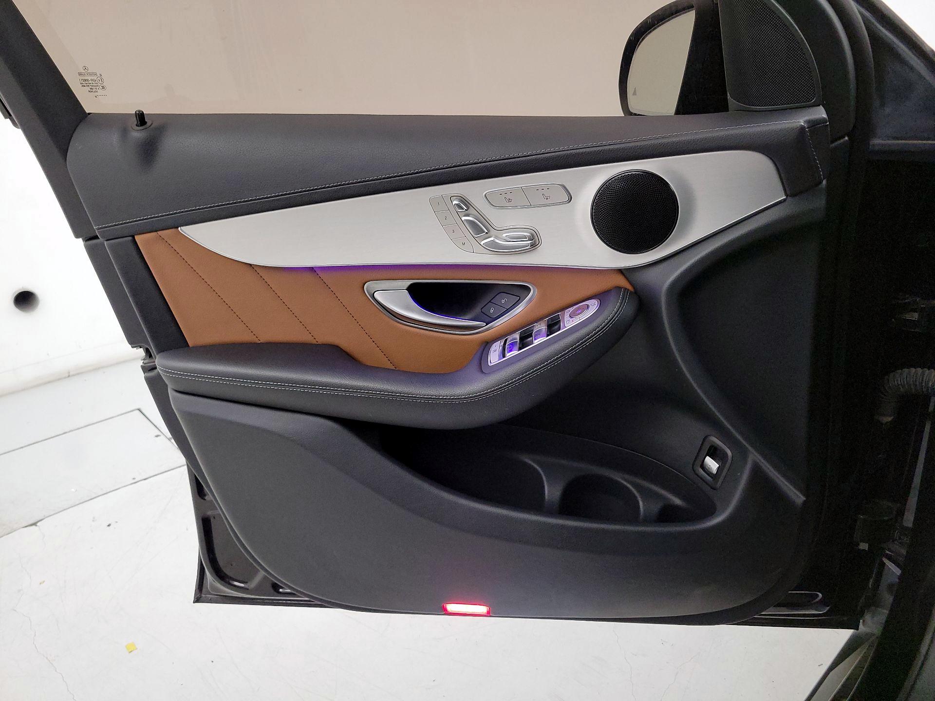 Thumbnail: 2022 Mercedes-Benz GLC - 12