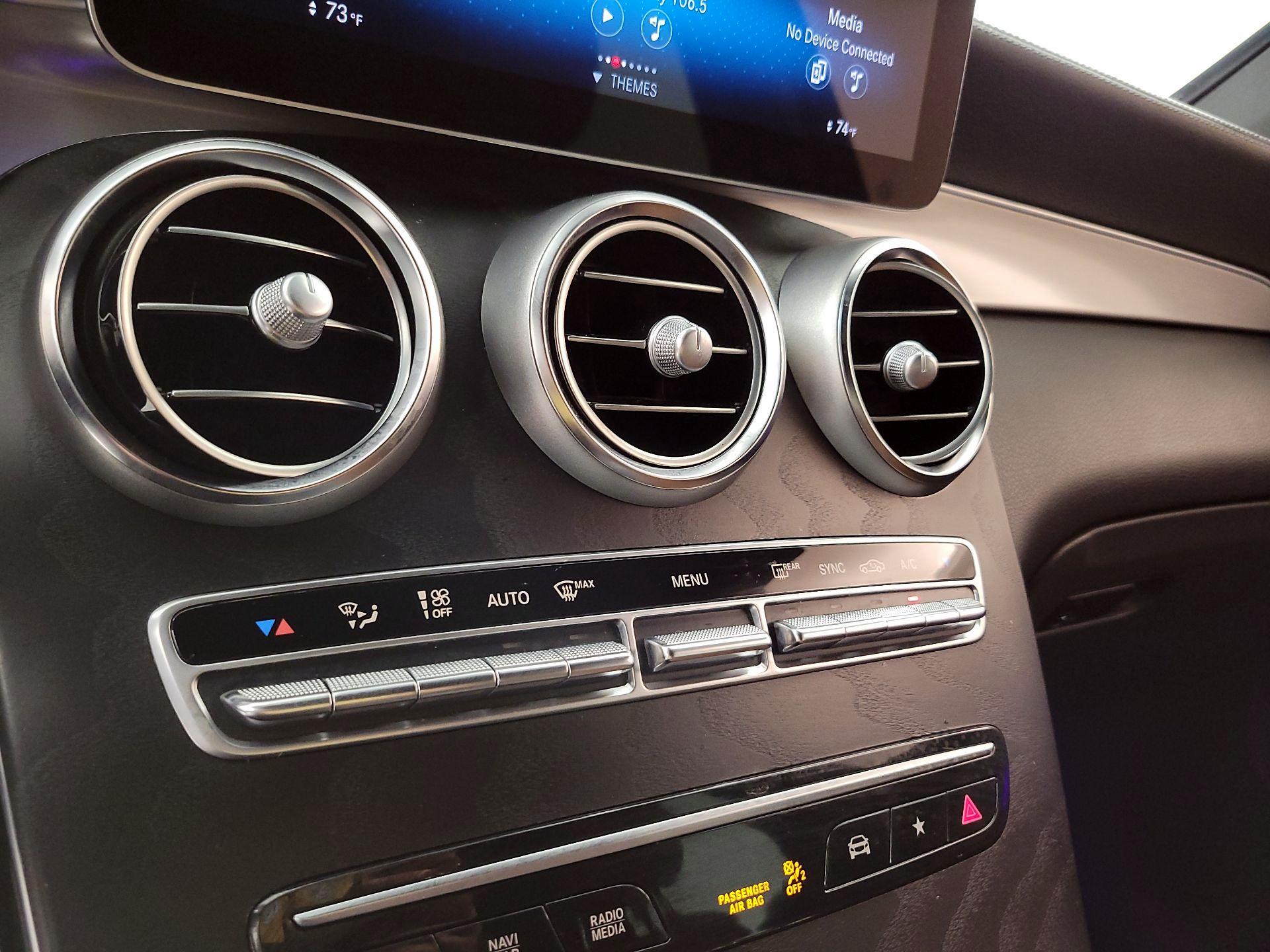 Thumbnail: 2022 Mercedes-Benz GLC - 17