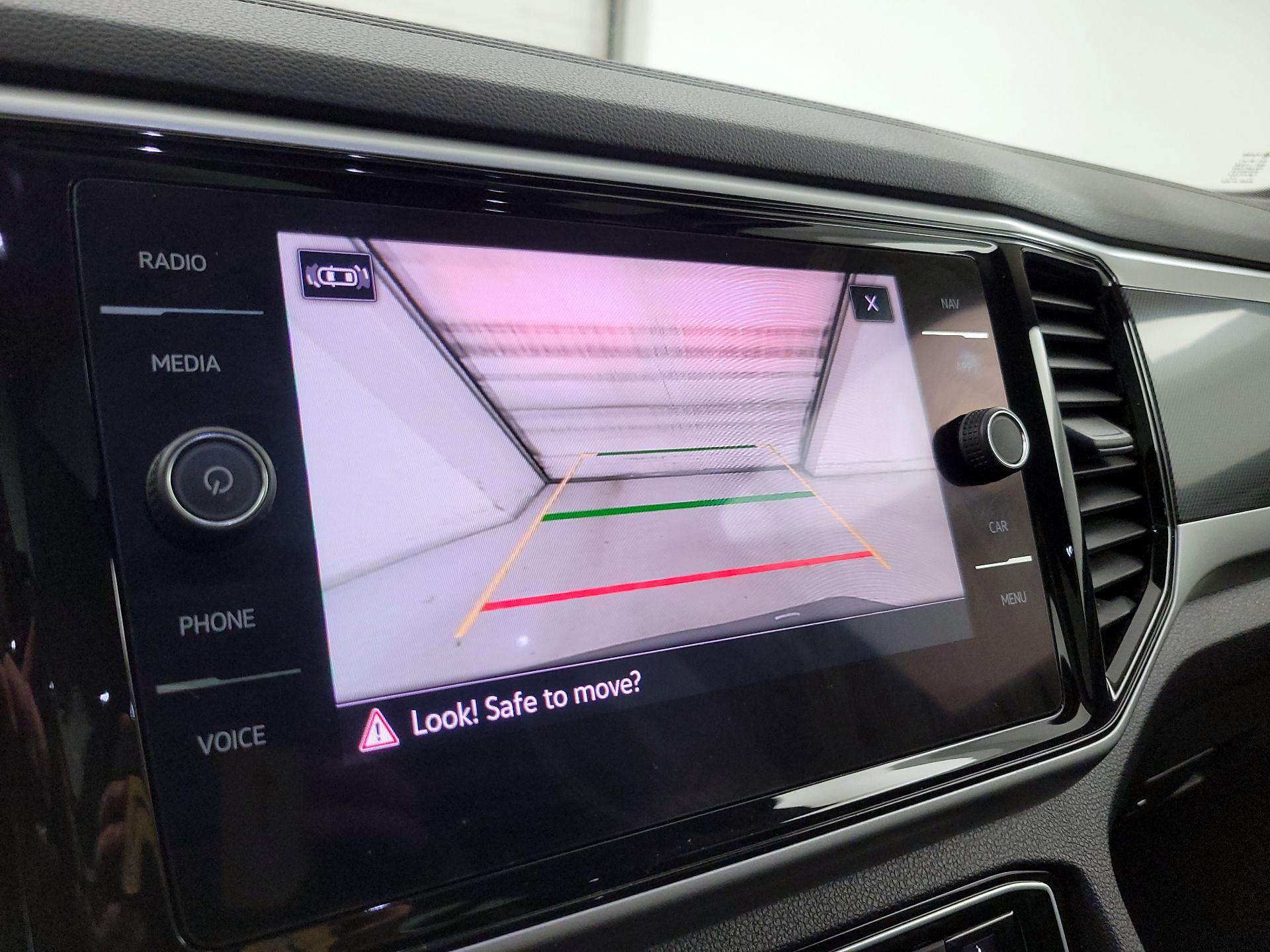 Thumbnail: 2022 Volkswagen Atlas - 15