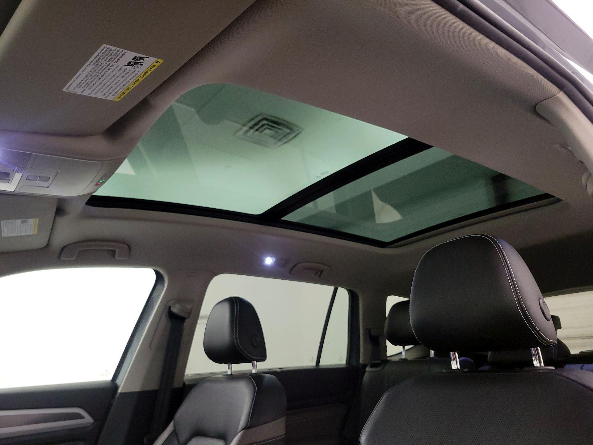 Thumbnail: 2022 Volkswagen Atlas - 20