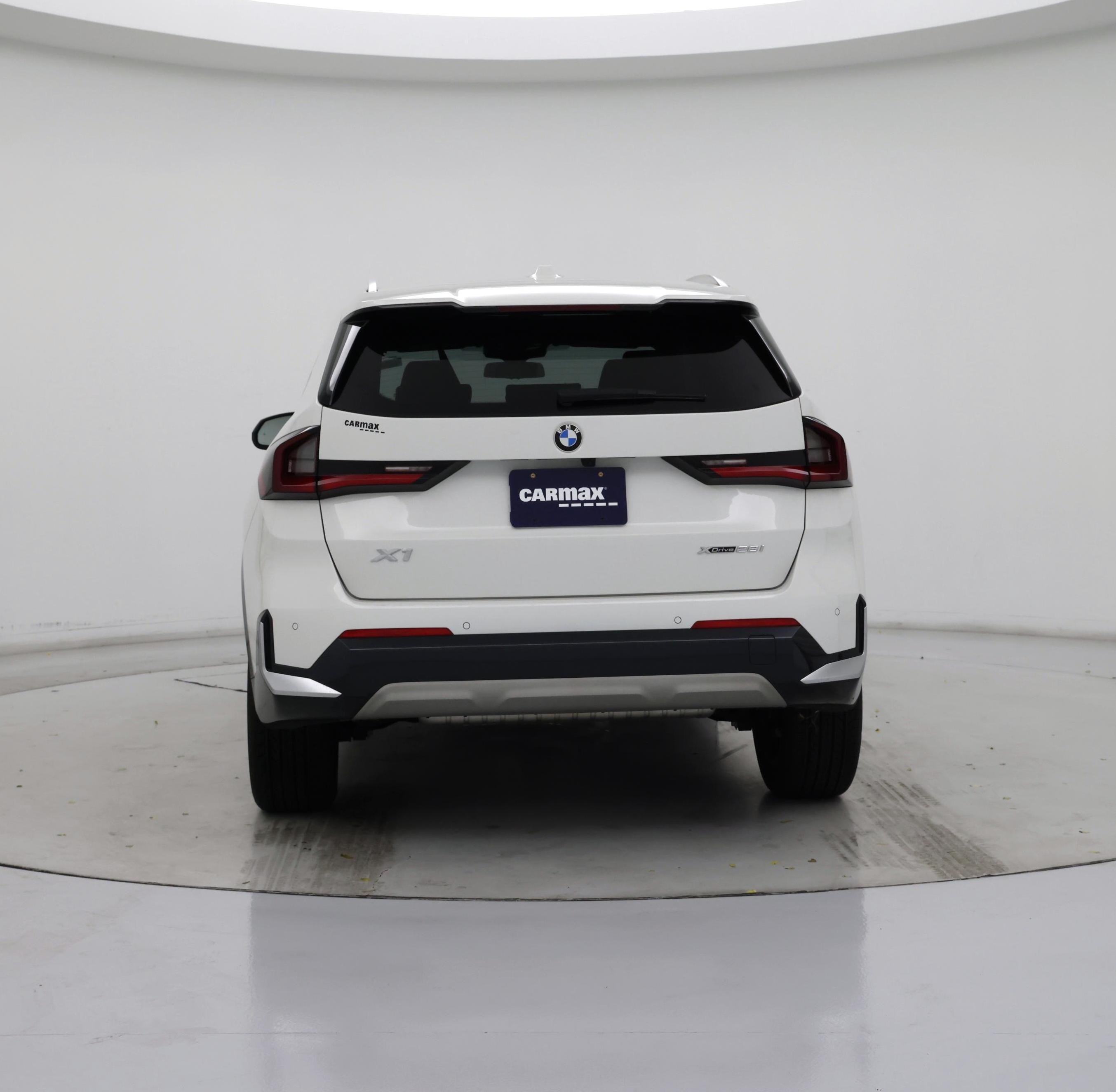 Thumbnail: 2023 BMW X1 - 6