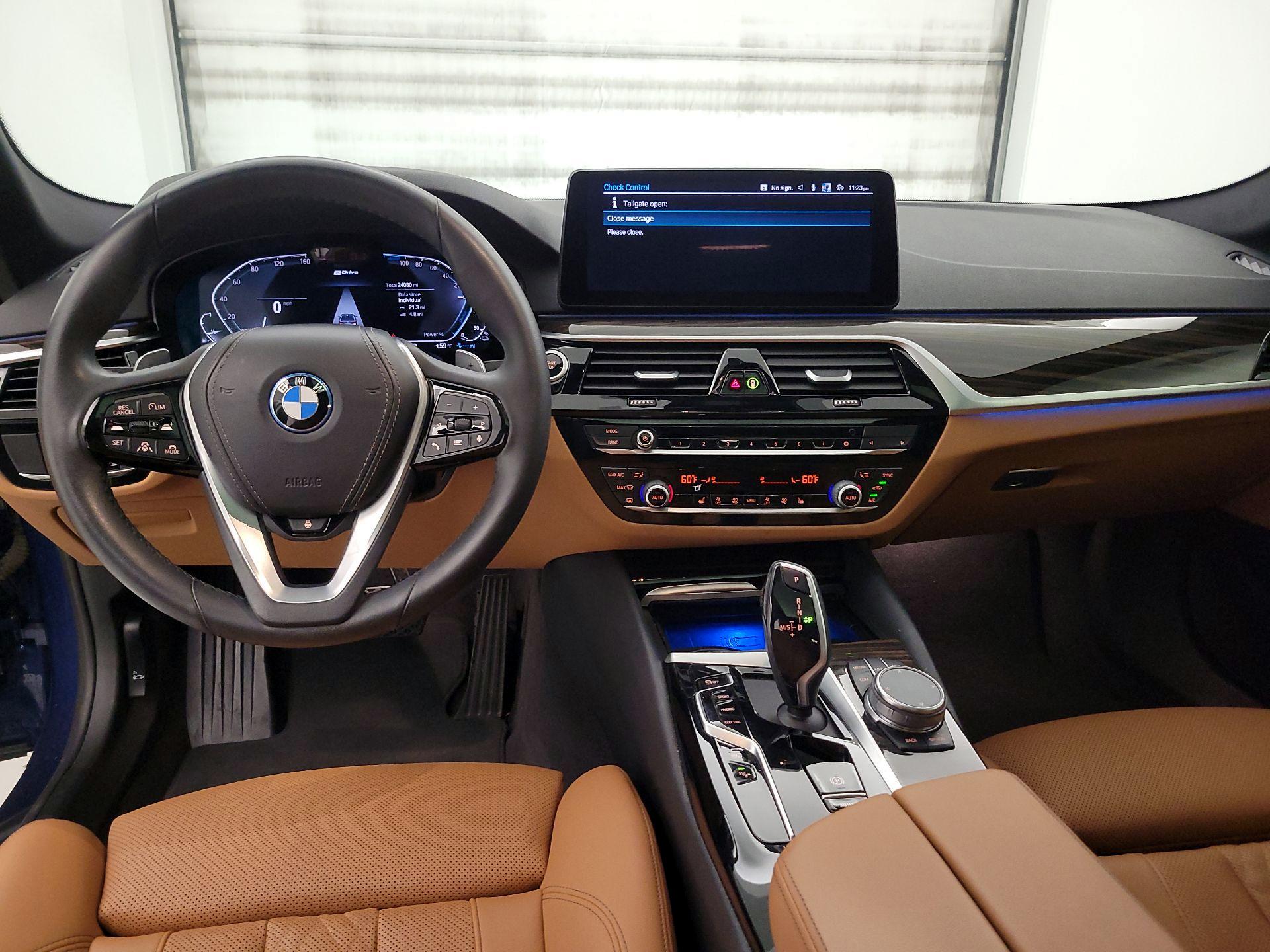 Thumbnail: 2022 BMW 5 Series - 9