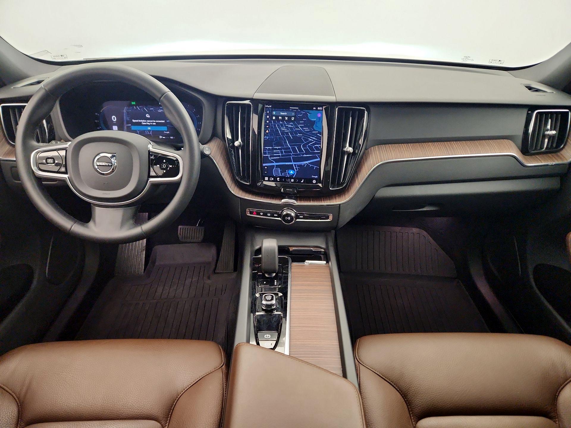 Thumbnail: 2023 Volvo XC60 - 9