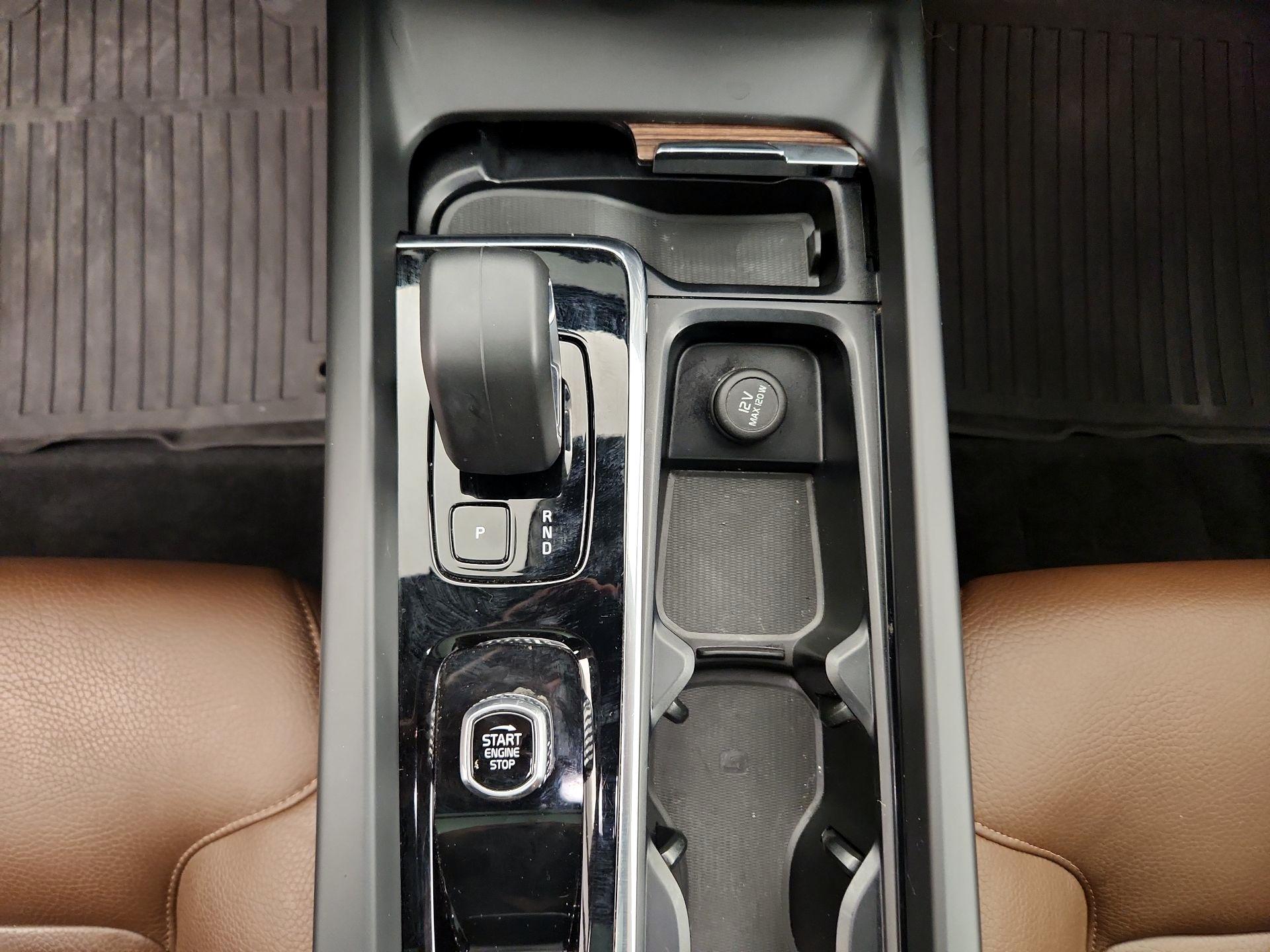 Thumbnail: 2023 Volvo XC60 - 18