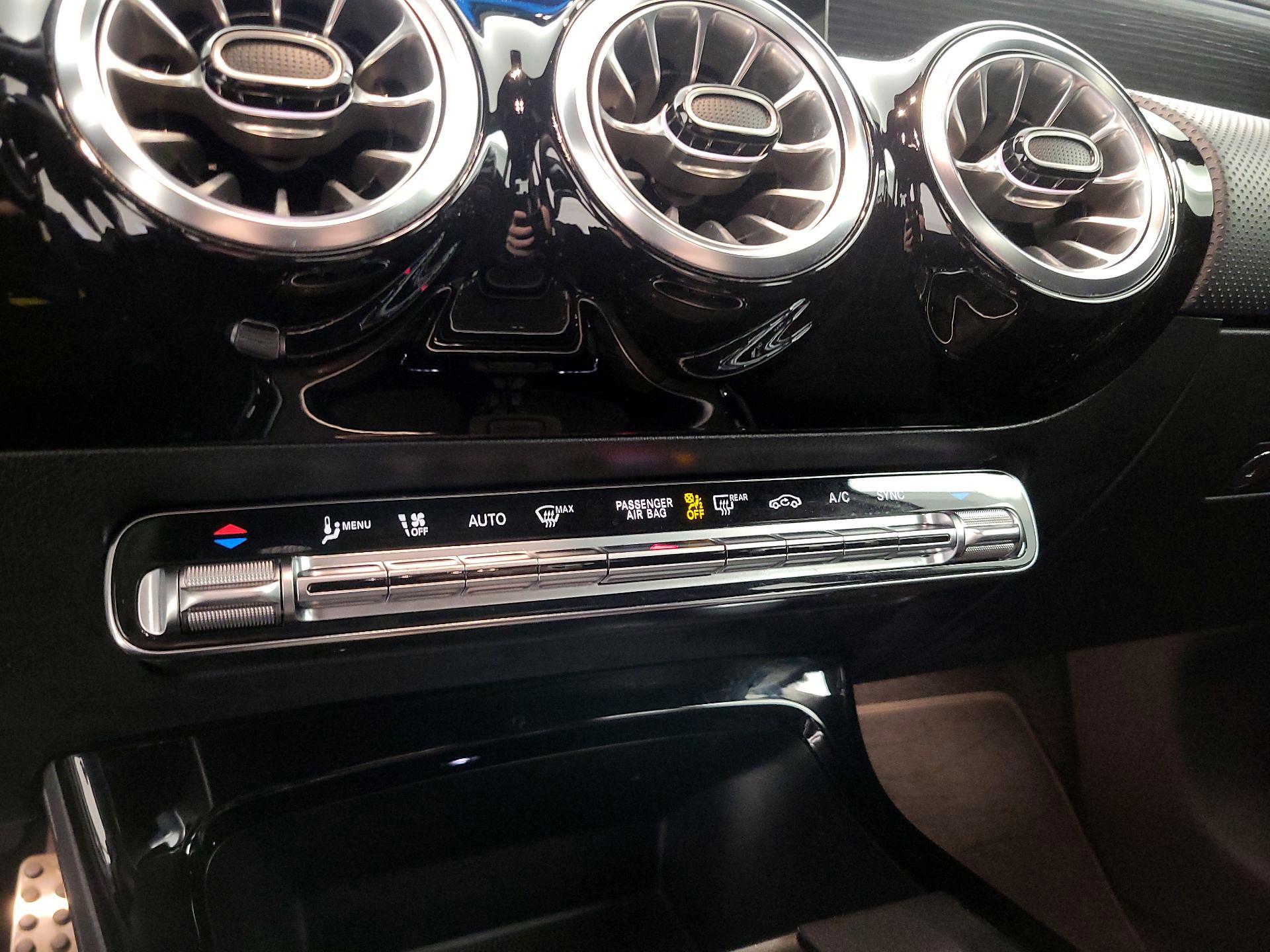 Thumbnail: 2022 Mercedes-Benz A-Class - 16