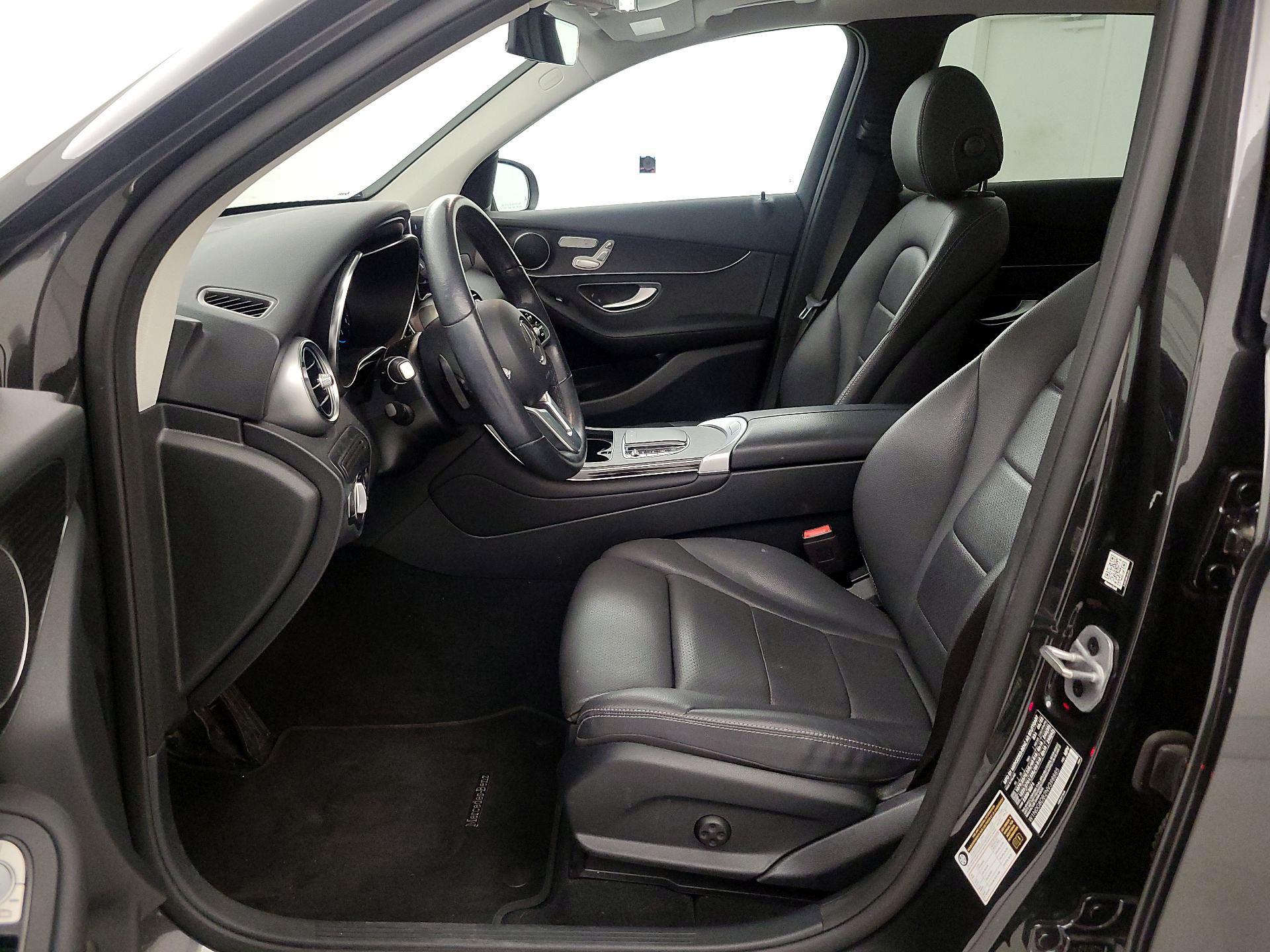 Thumbnail: 2022 Mercedes-Benz GLC - 11