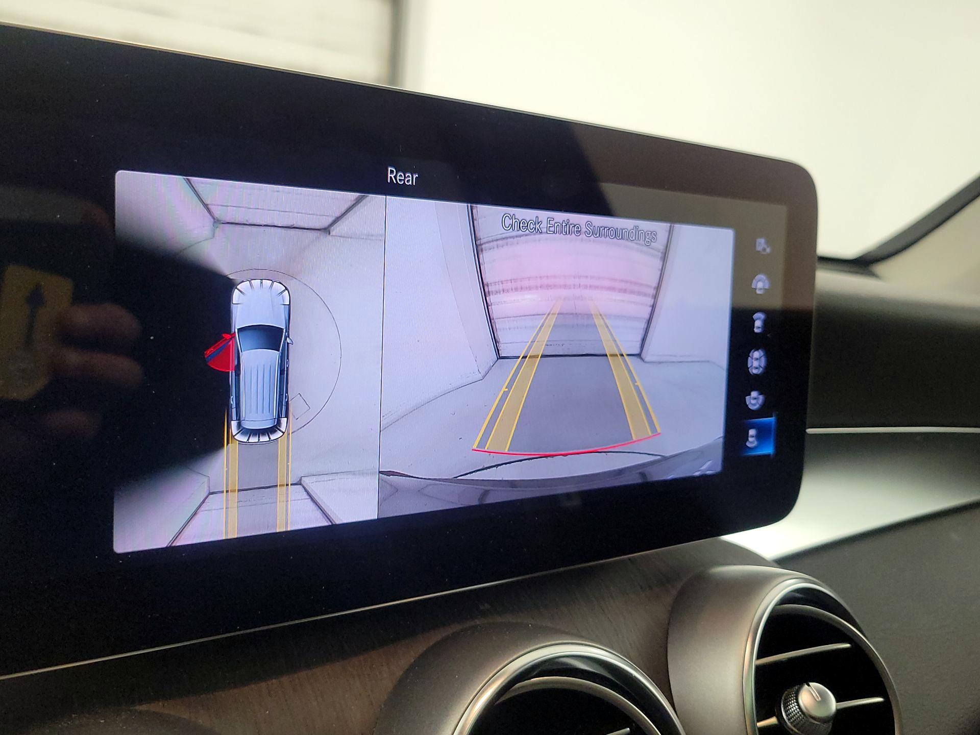 Thumbnail: 2022 Mercedes-Benz GLC - 14