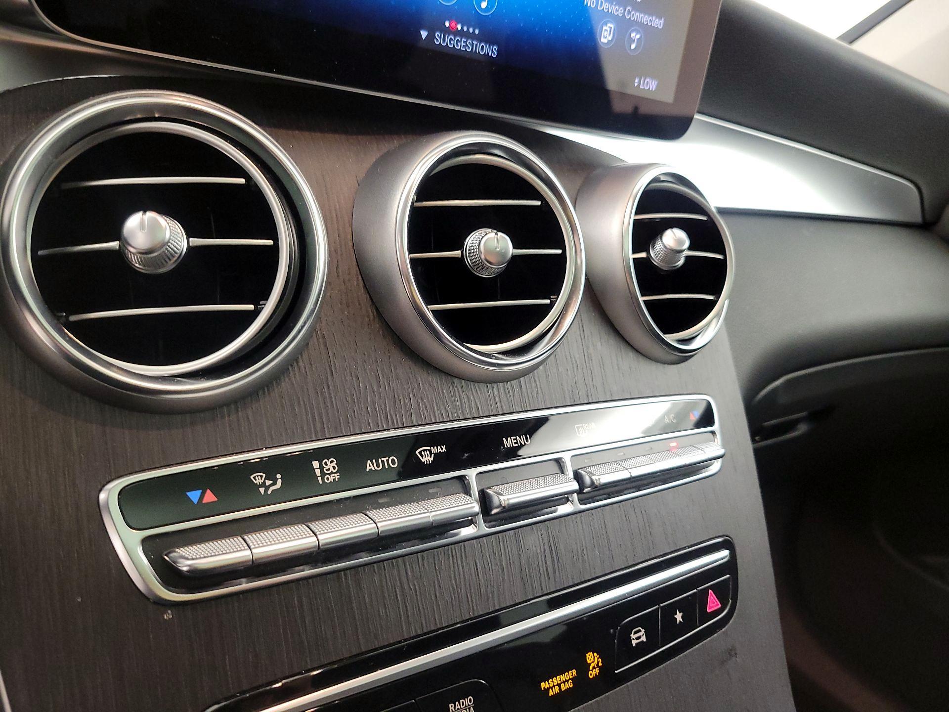 Thumbnail: 2022 Mercedes-Benz GLC - 16