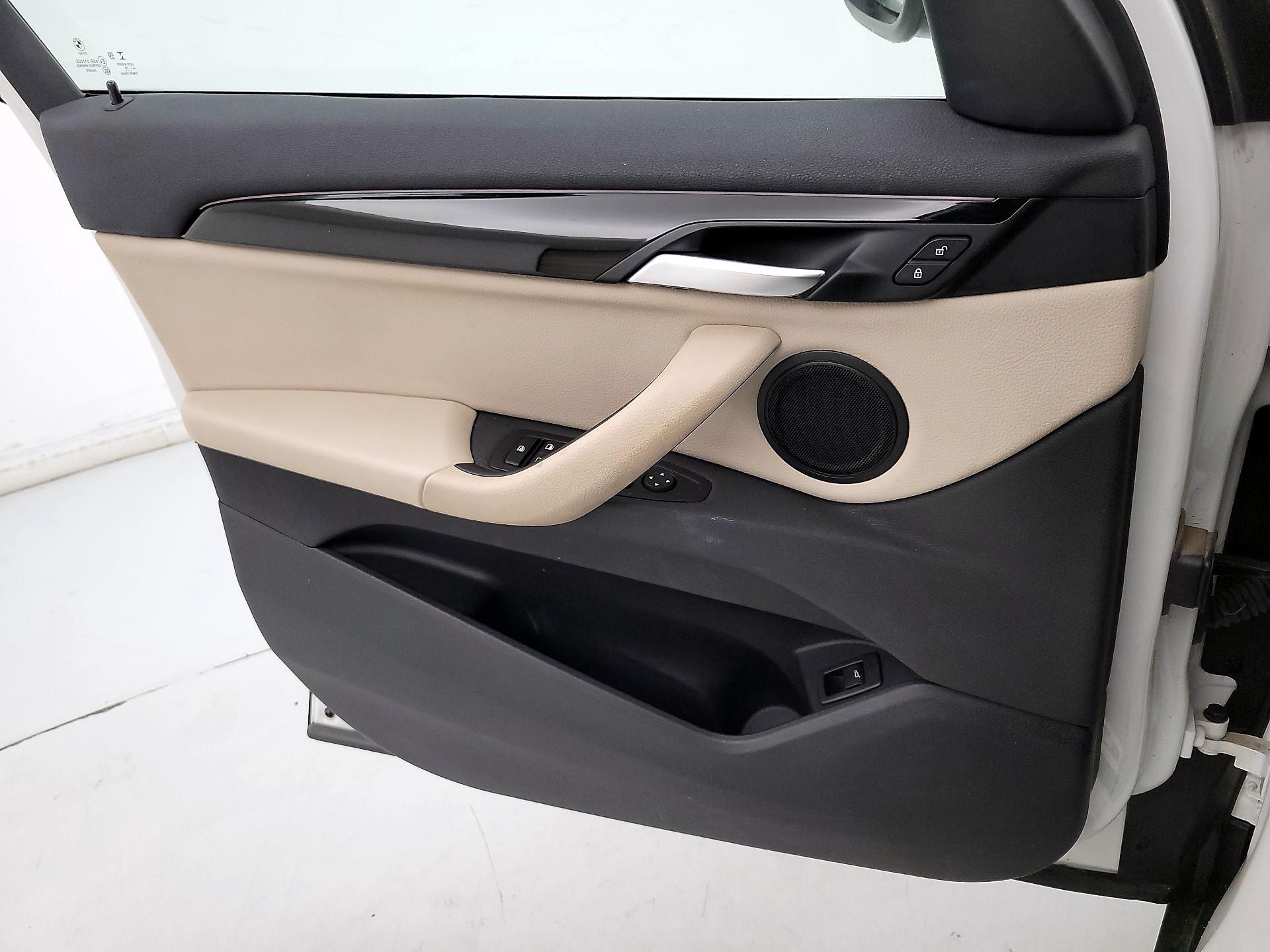 Thumbnail: 2018 BMW X1 - 12