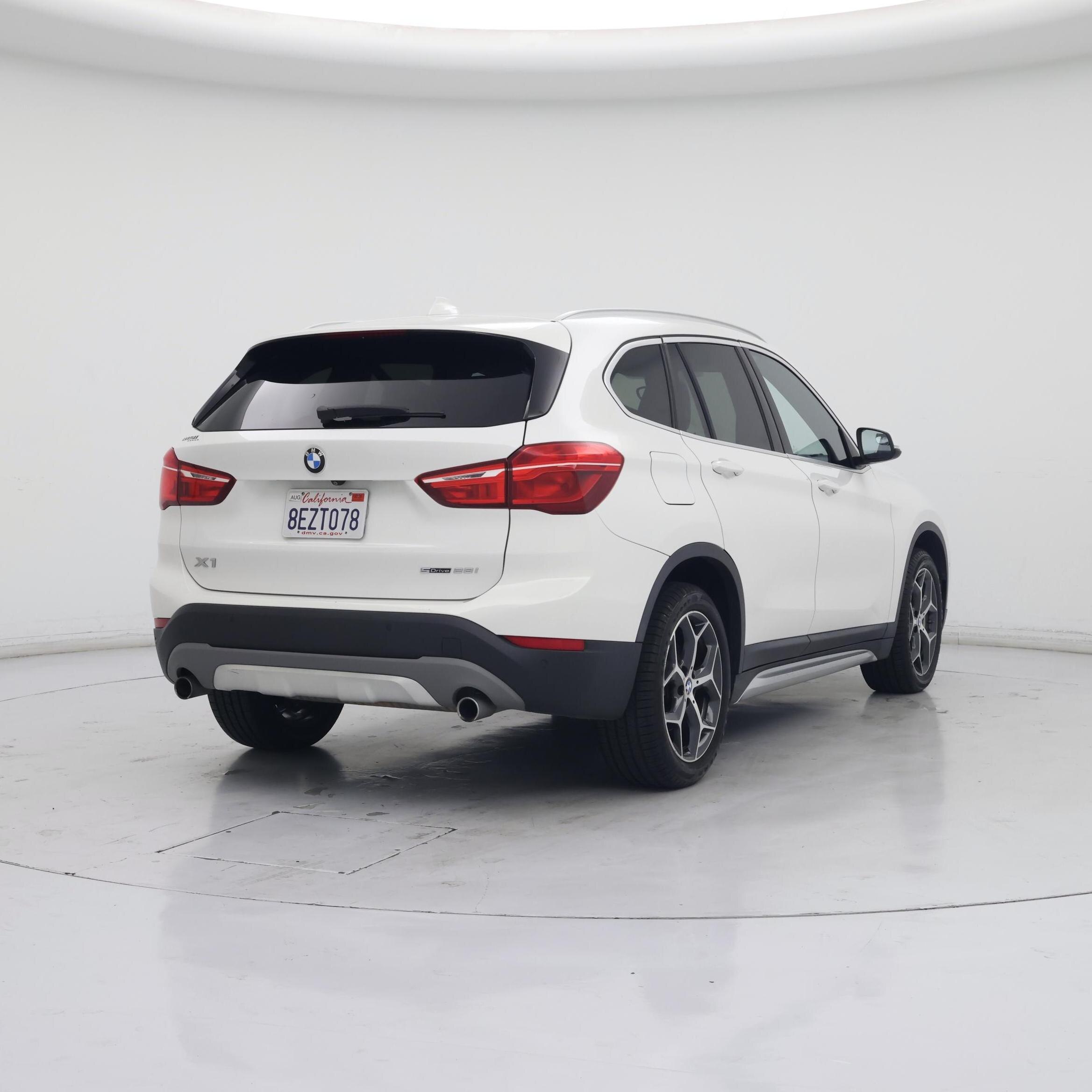 Thumbnail: 2018 BMW X1 - 8