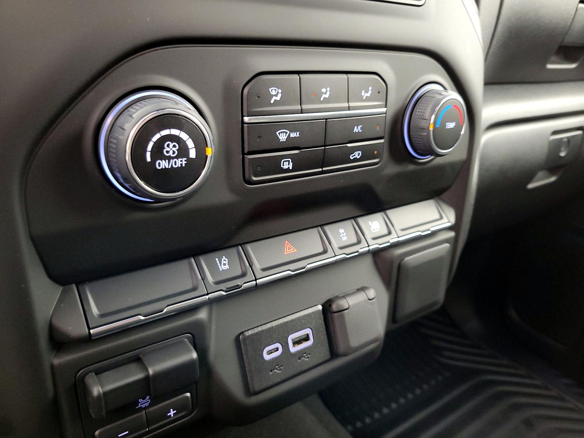 Thumbnail: 2025 Chevrolet Silverado 2500 - 16