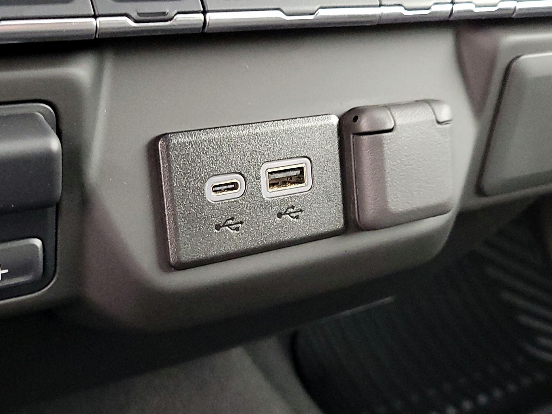 Thumbnail: 2025 Chevrolet Silverado 2500 - 18