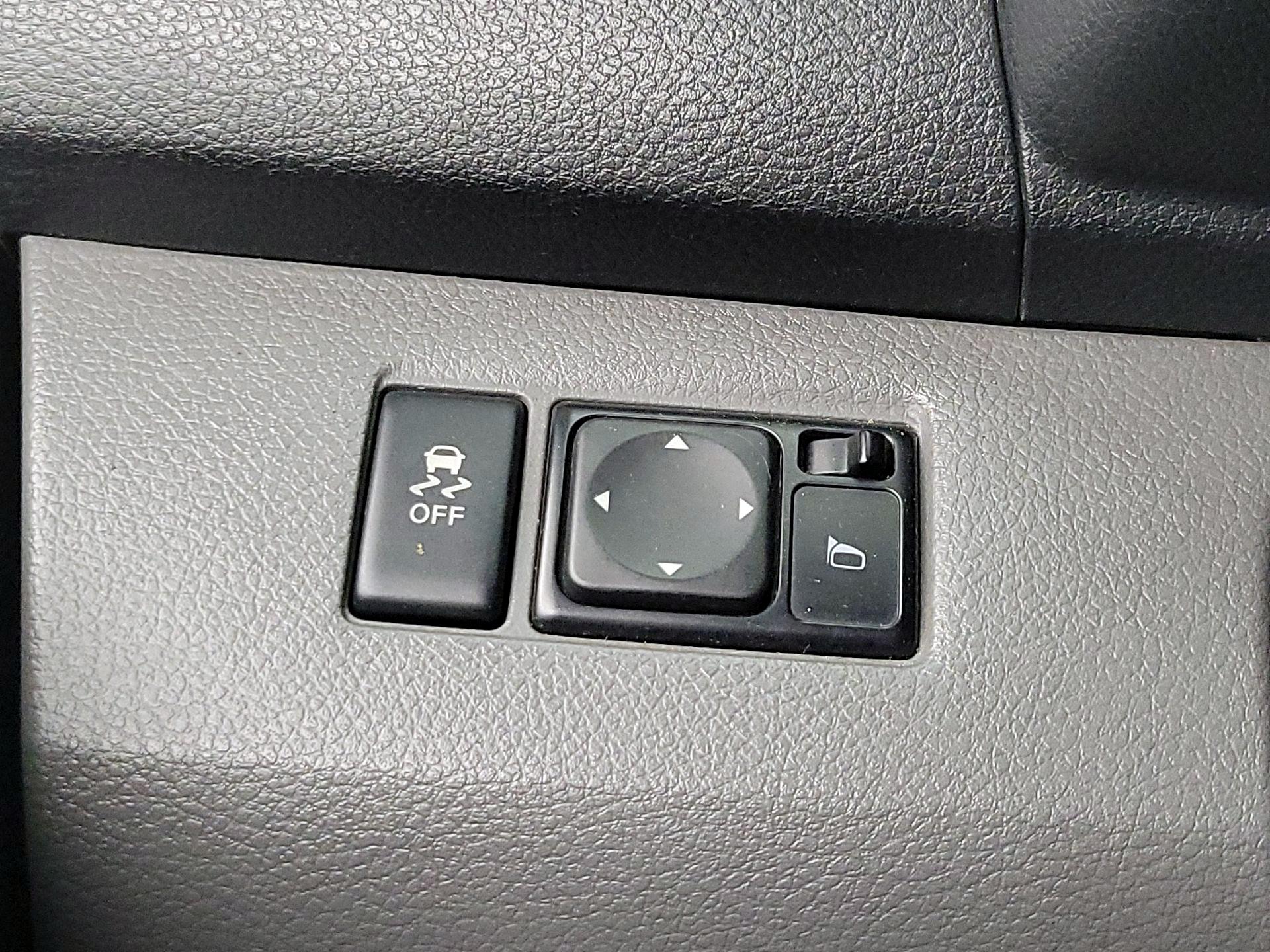 Thumbnail: 2019 Nissan NV200 - 13