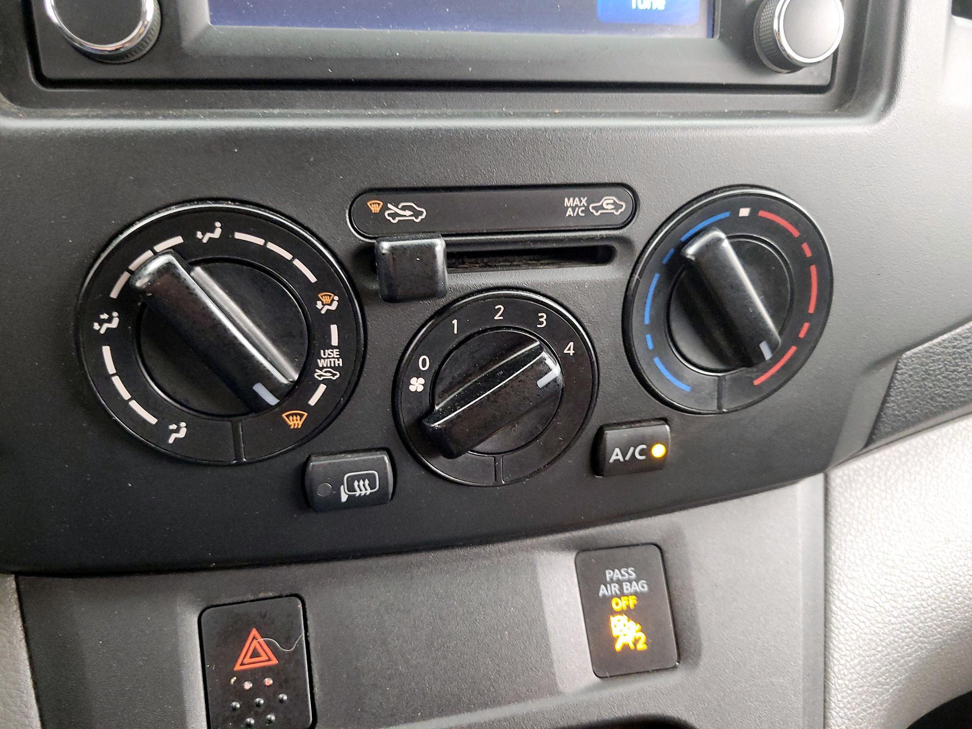 Thumbnail: 2019 Nissan NV200 - 17