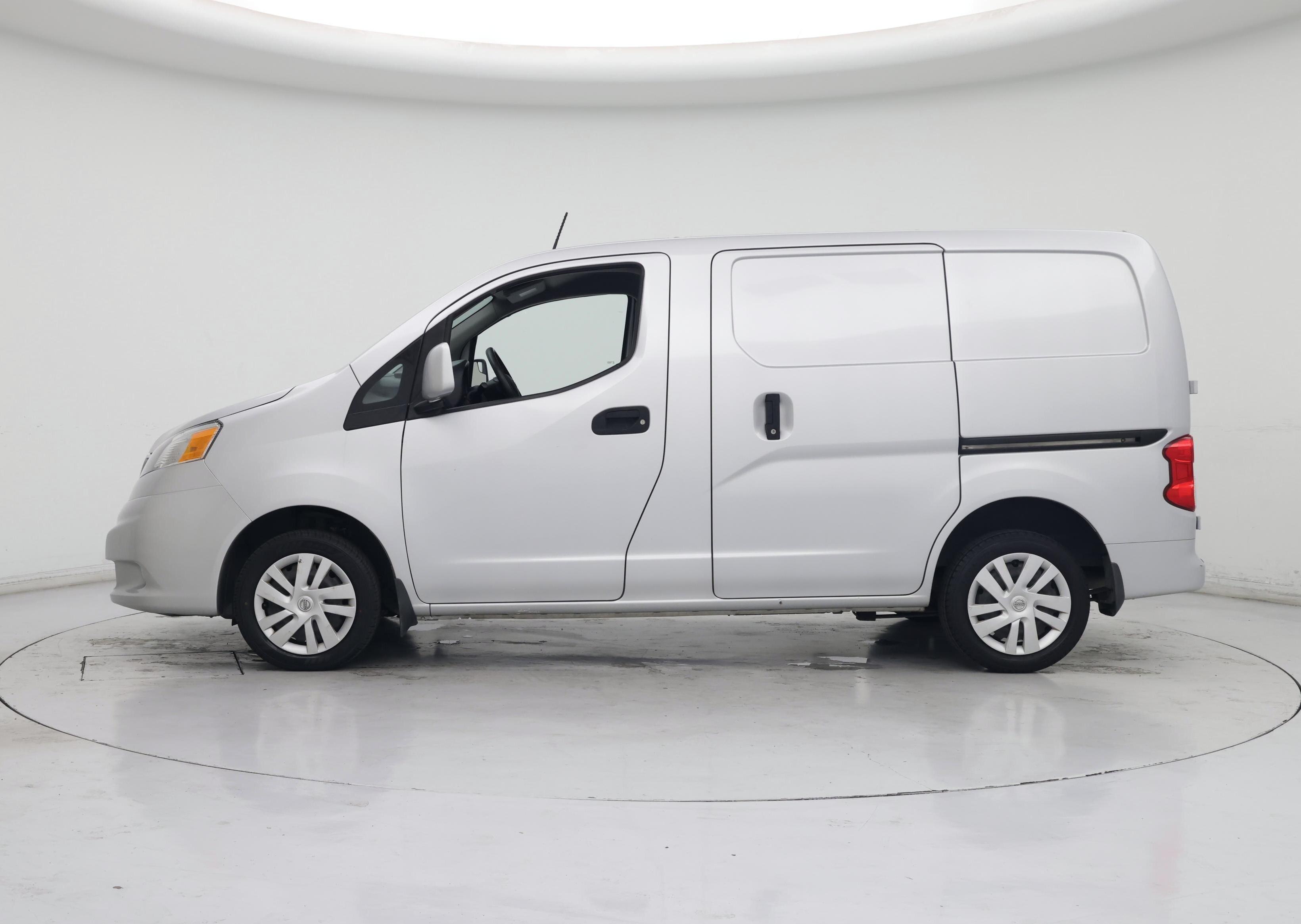 Thumbnail: 2019 Nissan NV200 - 3