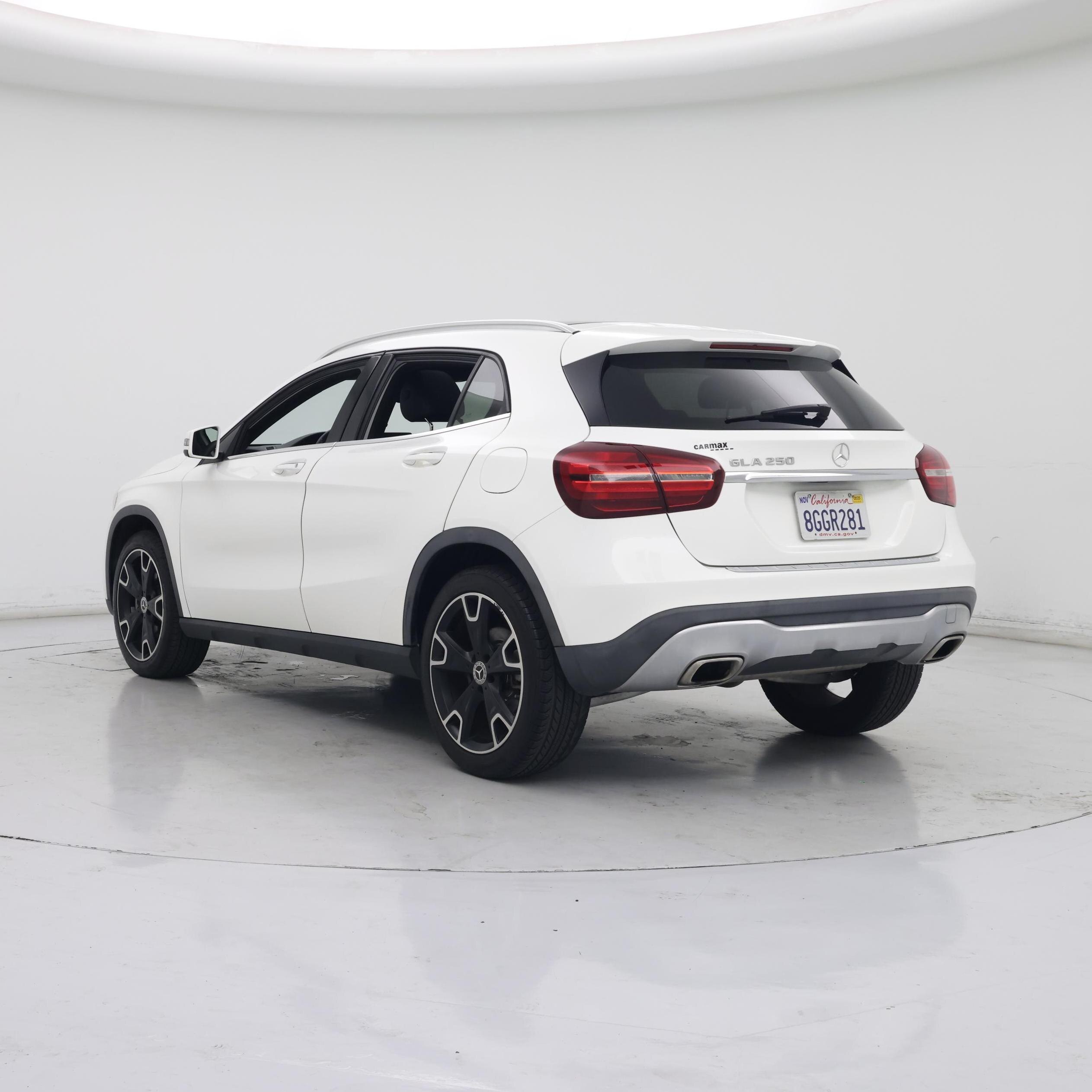 Thumbnail: 2019 Mercedes-Benz GLA - 2