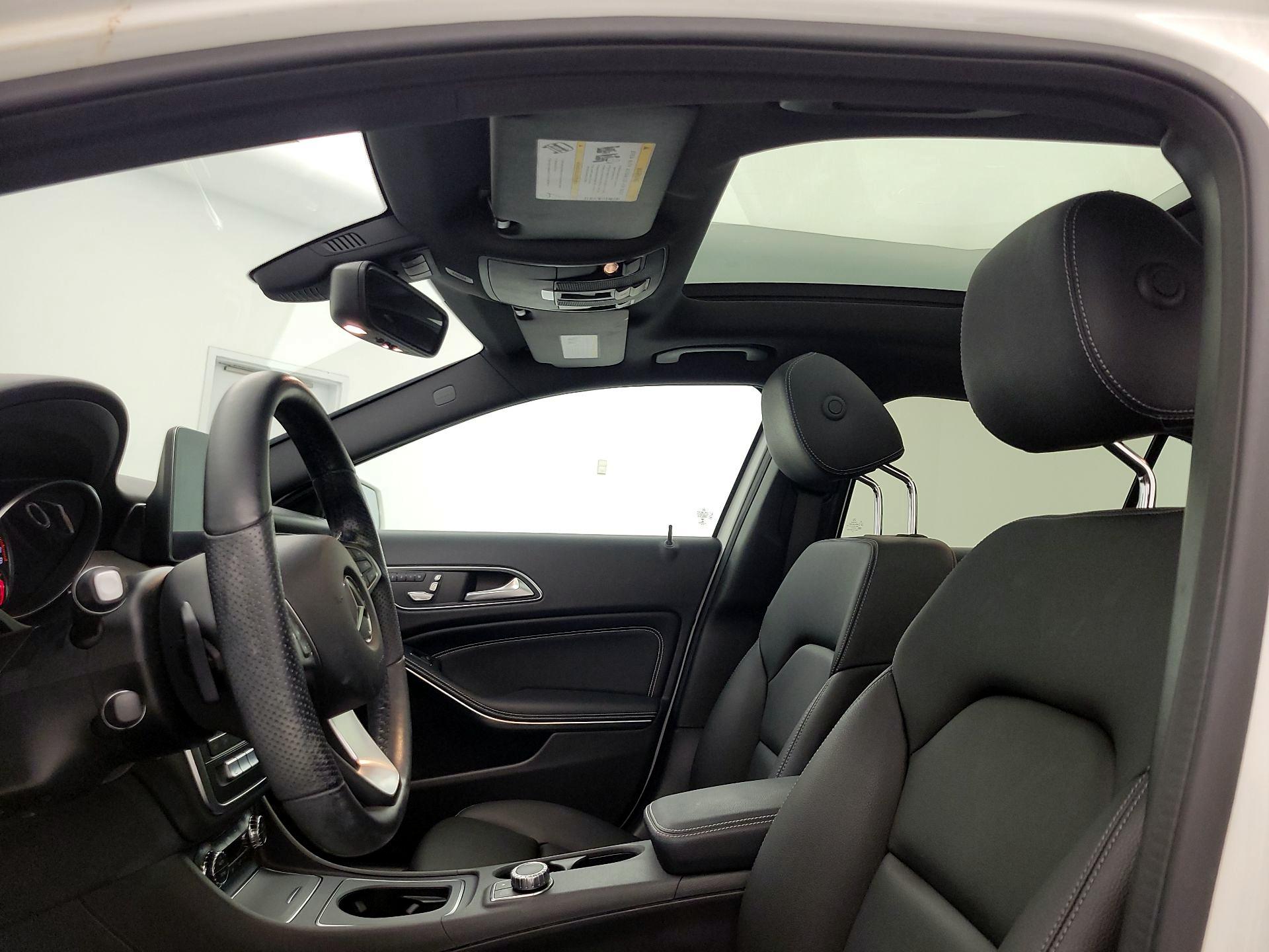 Thumbnail: 2019 Mercedes-Benz GLA - 19