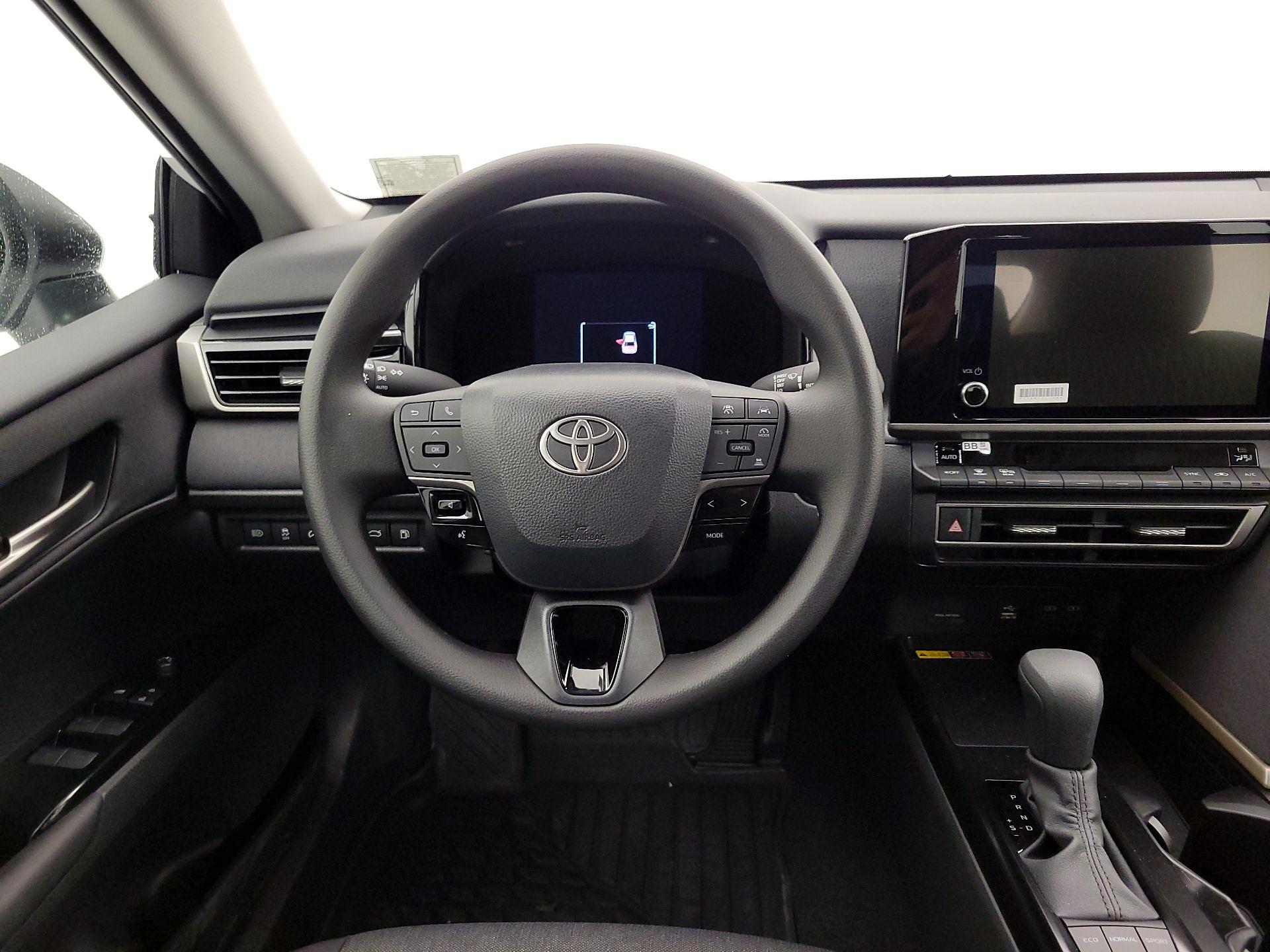 Thumbnail: 2025 Toyota Camry - 10