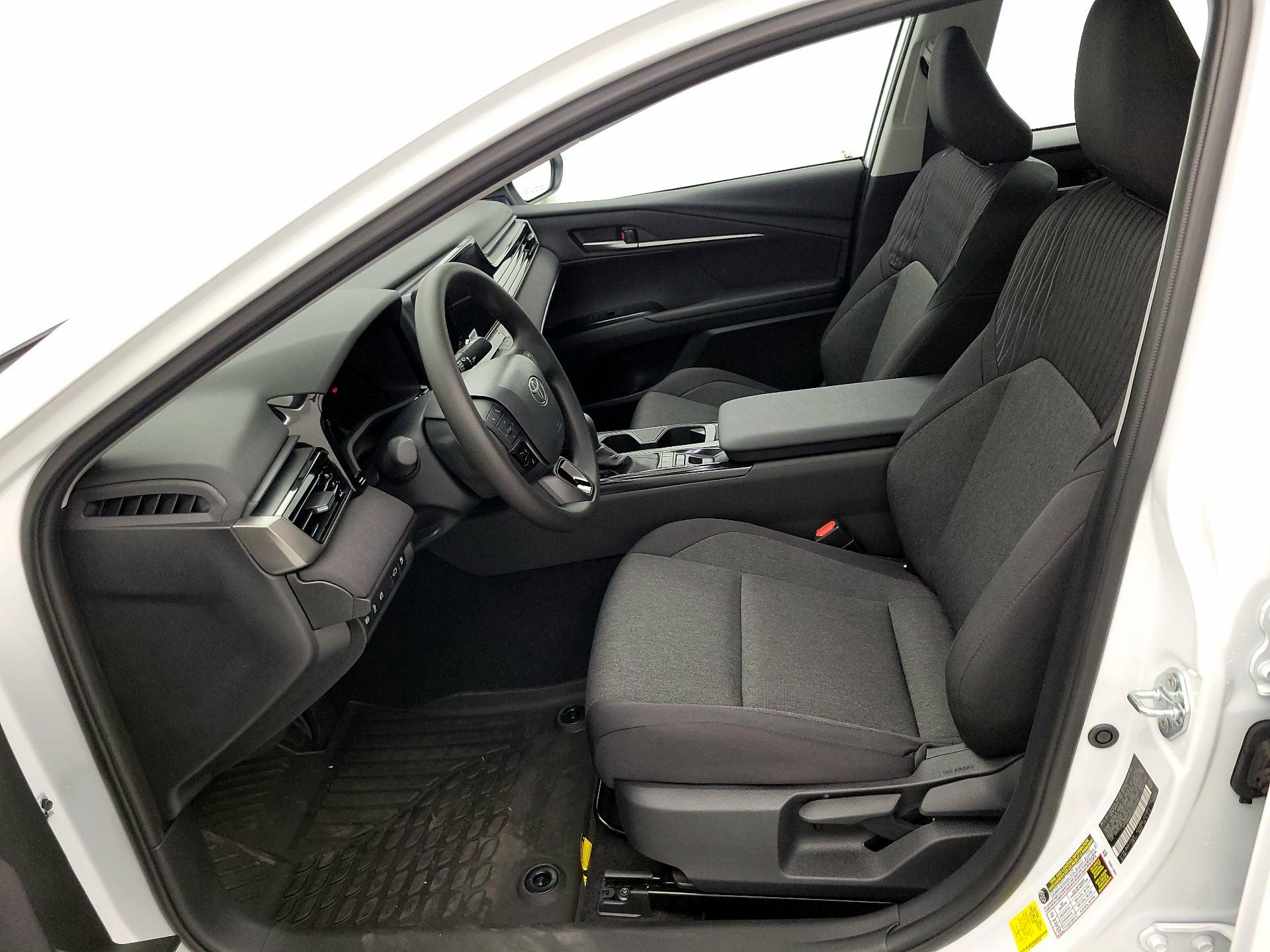 Thumbnail: 2025 Toyota Camry - 11