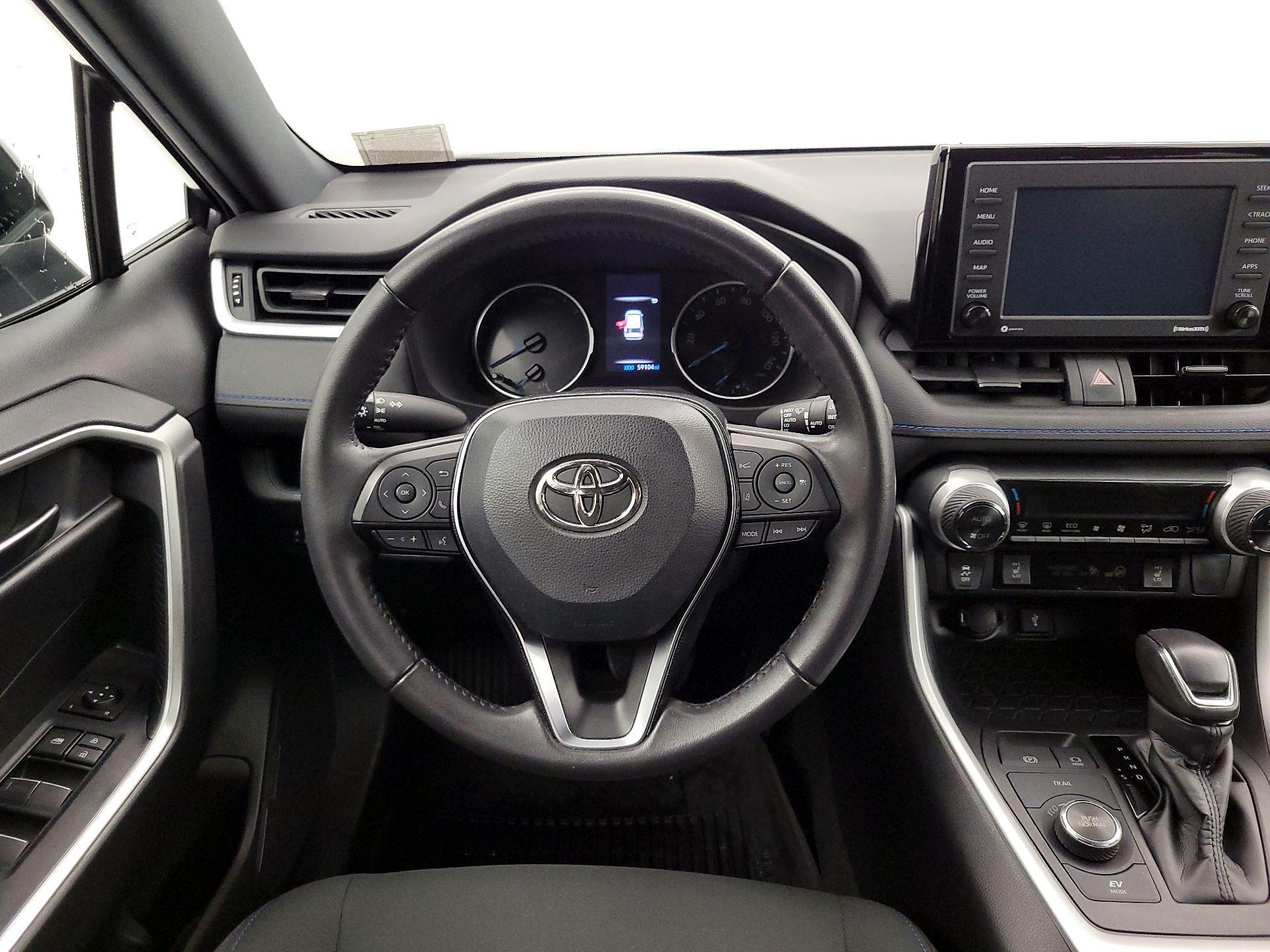 Thumbnail: 2022 Toyota RAV4 - 10