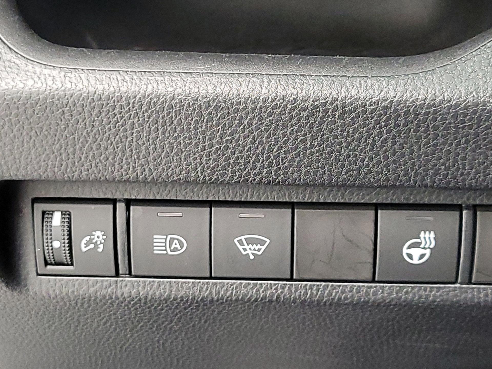 Thumbnail: 2022 Toyota RAV4 - 13