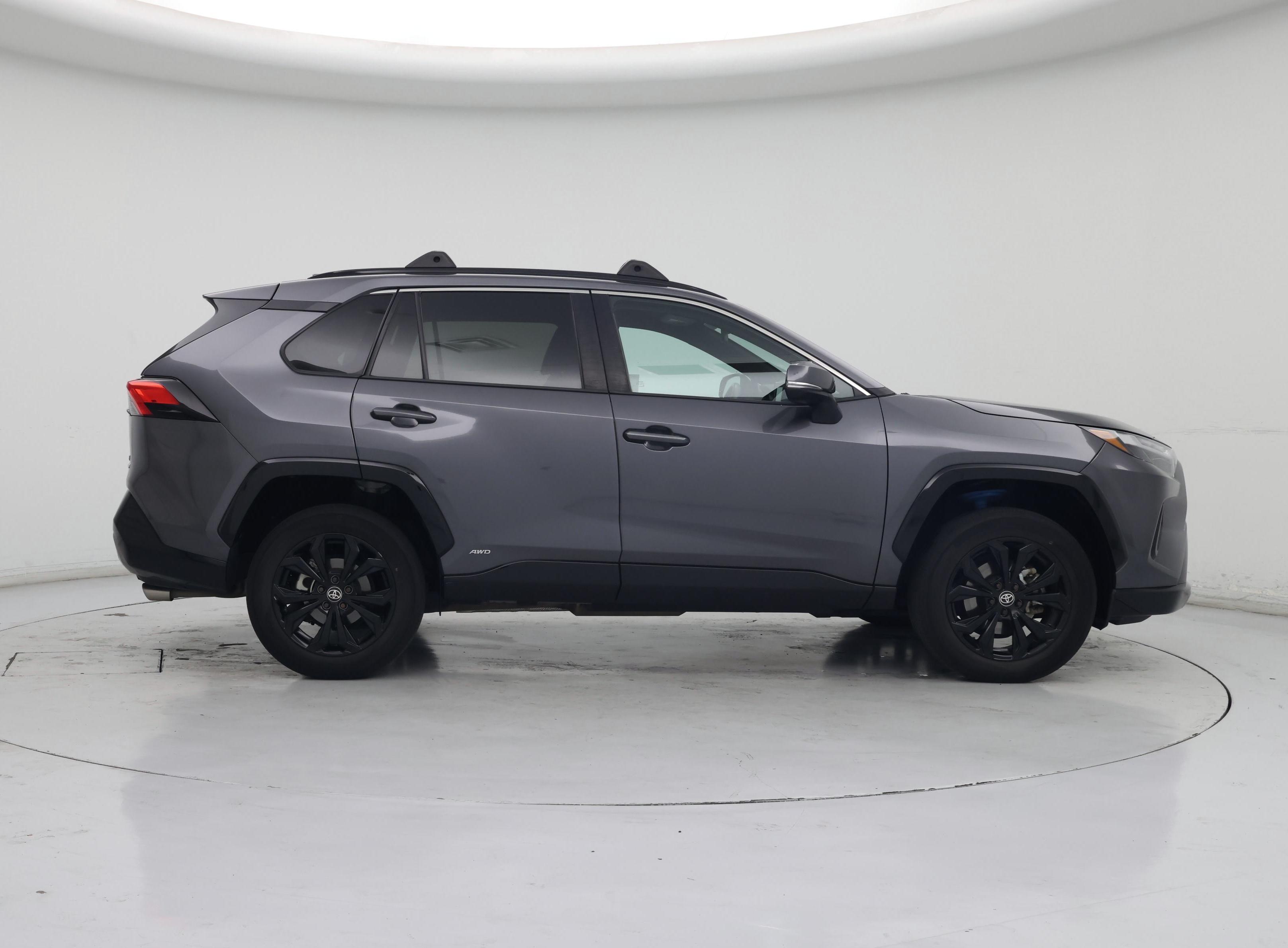 Thumbnail: 2022 Toyota RAV4 - 7