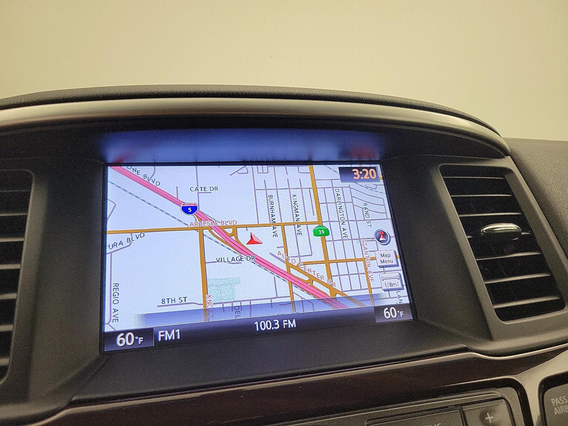 Thumbnail: 2015 Nissan Pathfinder - 14