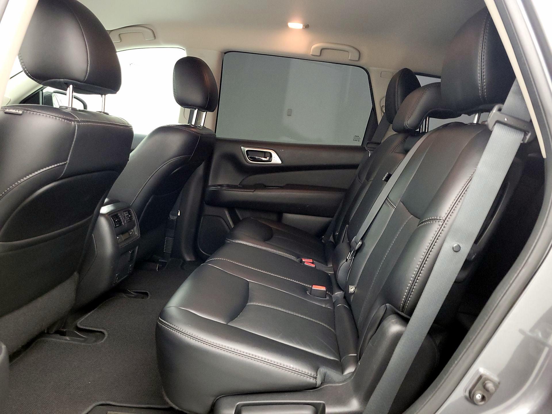 Thumbnail: 2015 Nissan Pathfinder - 20