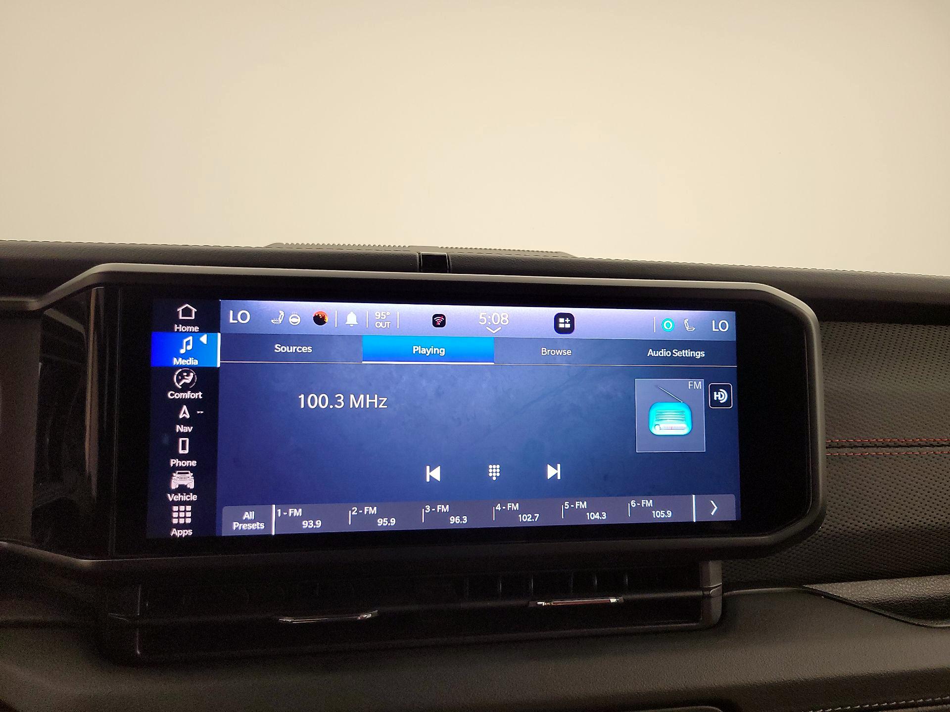 Thumbnail: 2024 Jeep Wrangler - 16