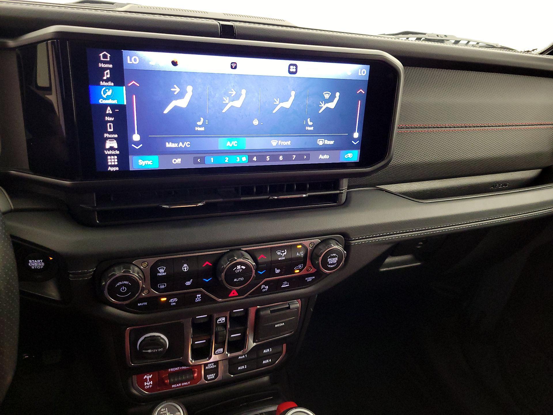 Thumbnail: 2024 Jeep Wrangler - 17