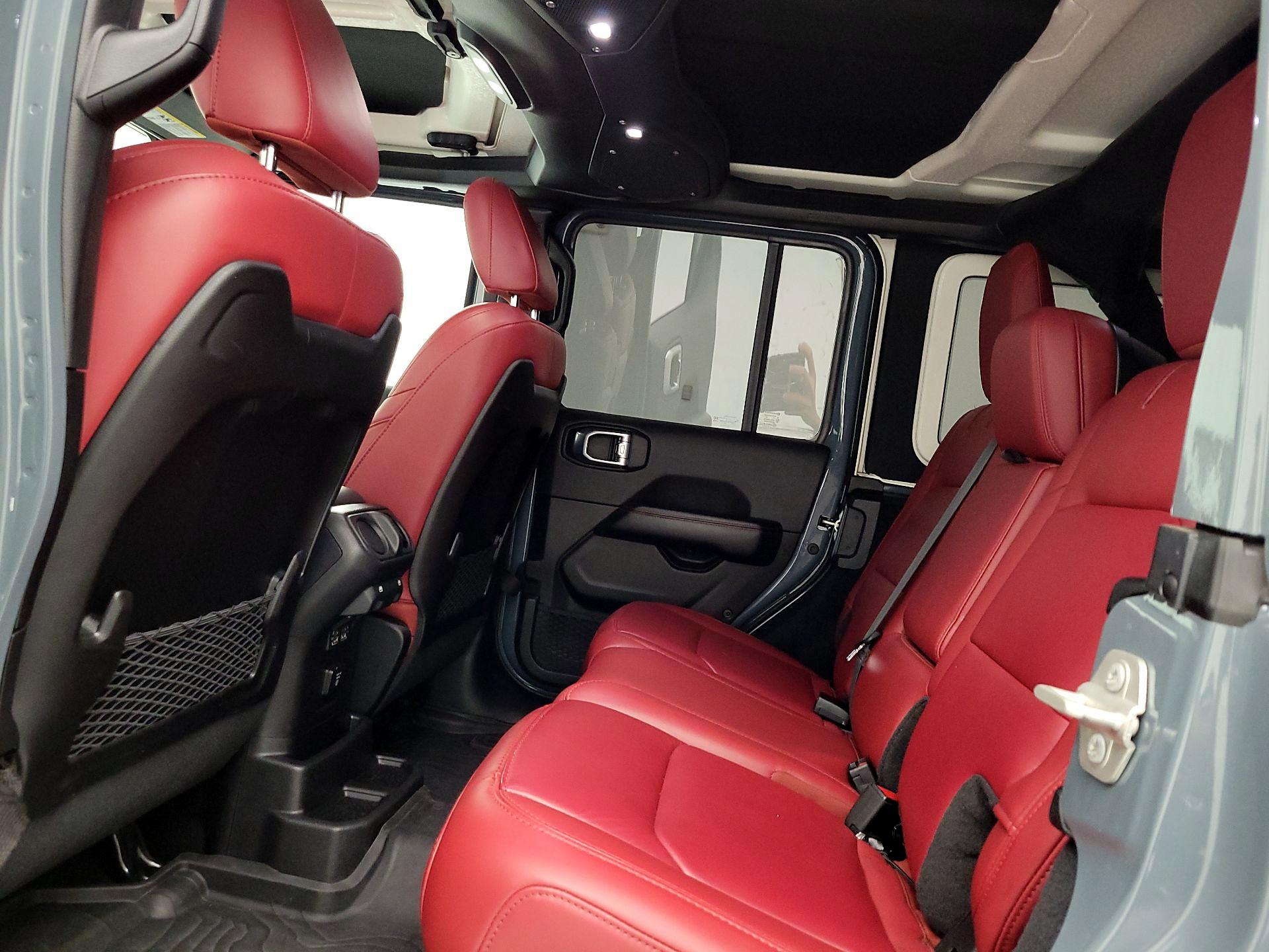 Thumbnail: 2024 Jeep Wrangler - 20