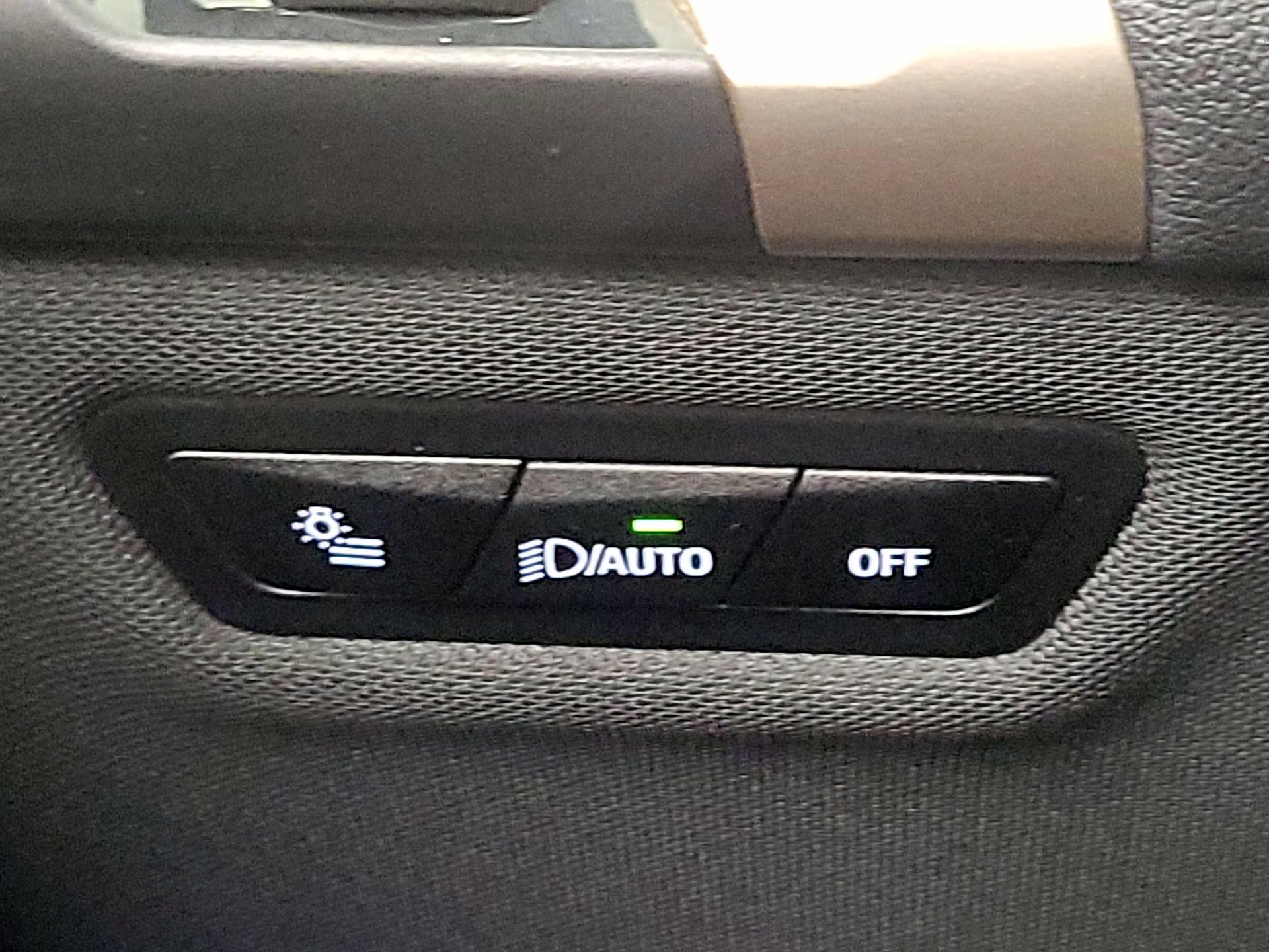 Thumbnail: 2023 BMW iX - 13