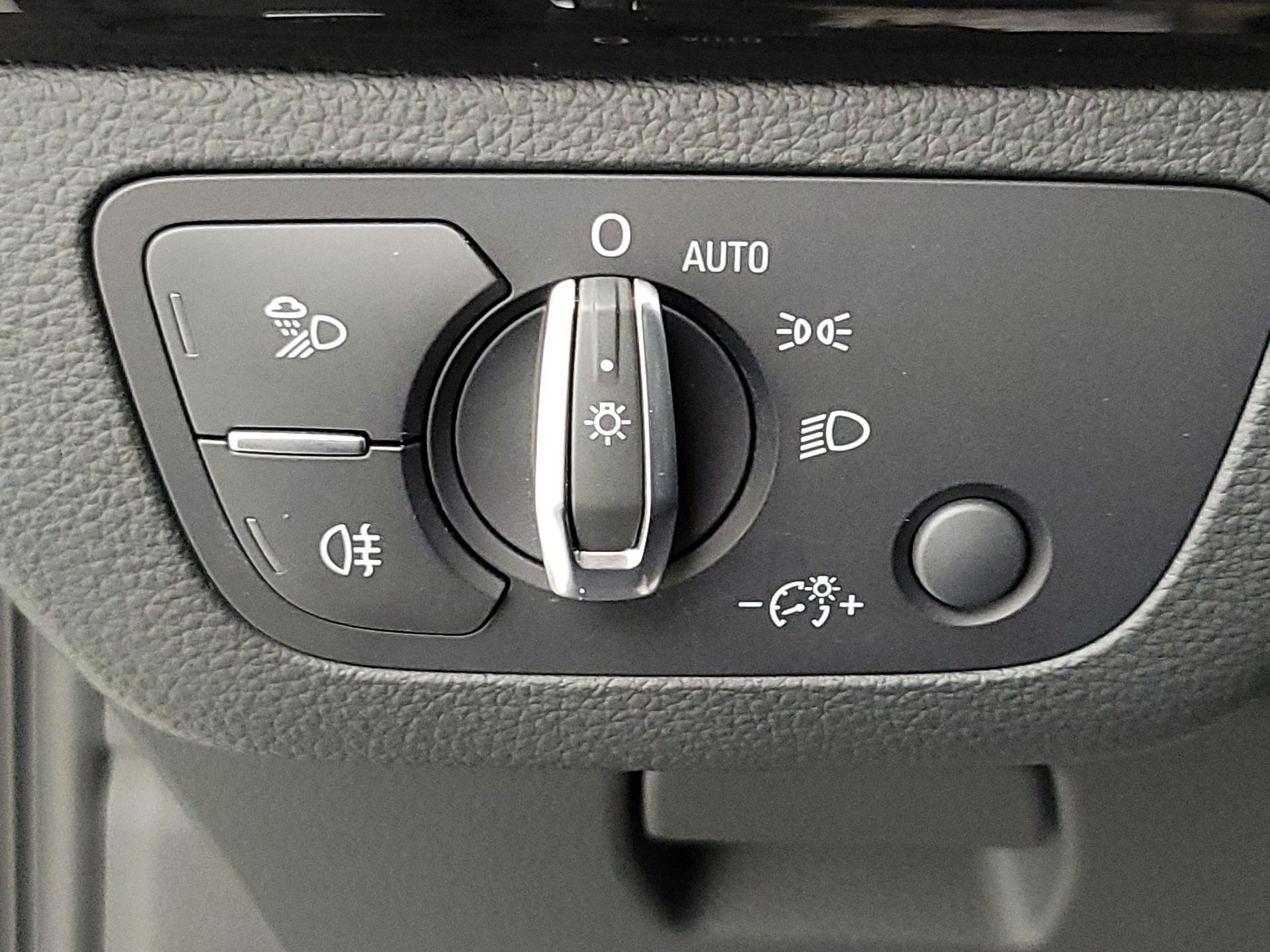 Thumbnail: 2019 Audi Q5 - 13