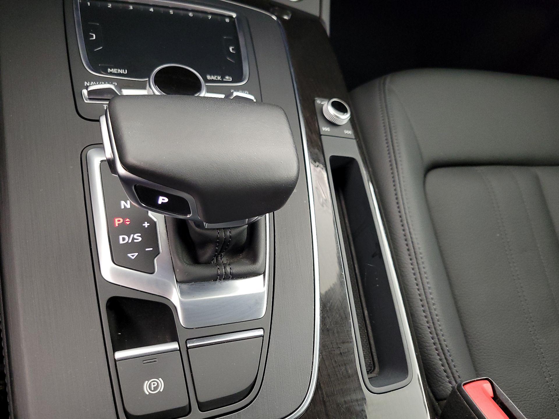 Thumbnail: 2019 Audi Q5 - 18