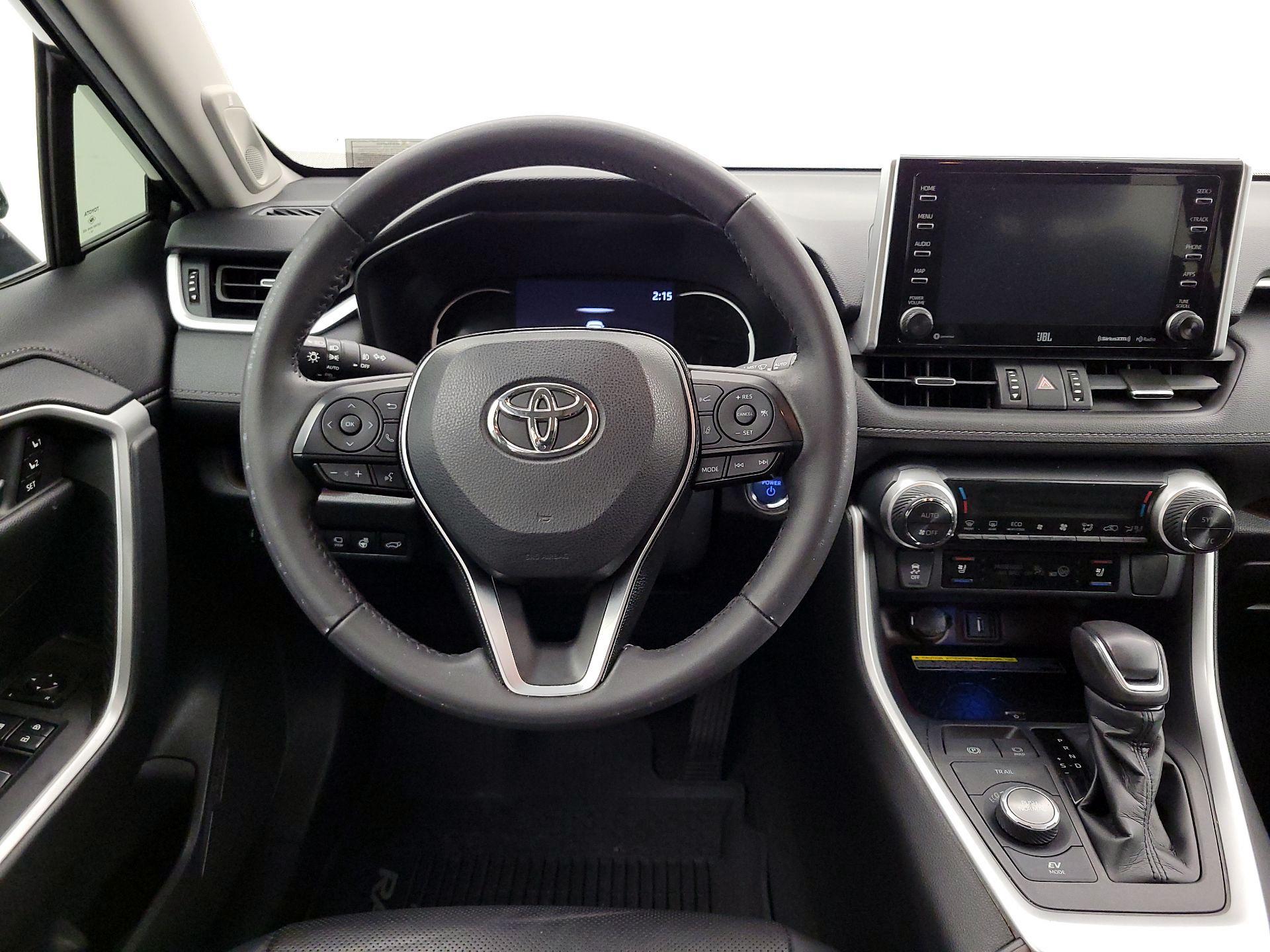 Thumbnail: 2020 Toyota RAV4 - 10