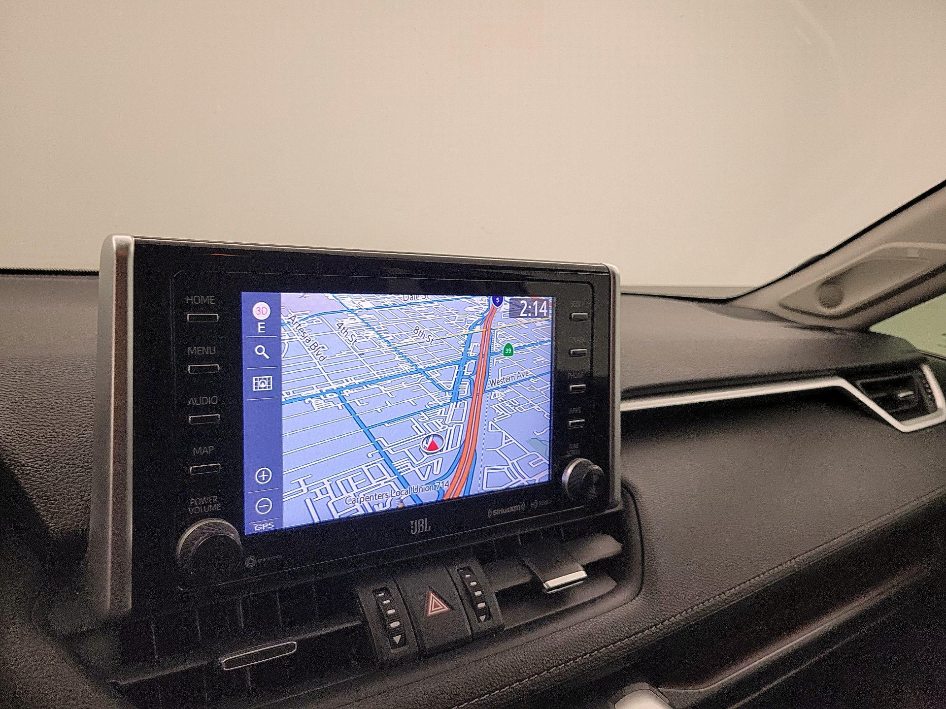 Thumbnail: 2020 Toyota RAV4 - 14