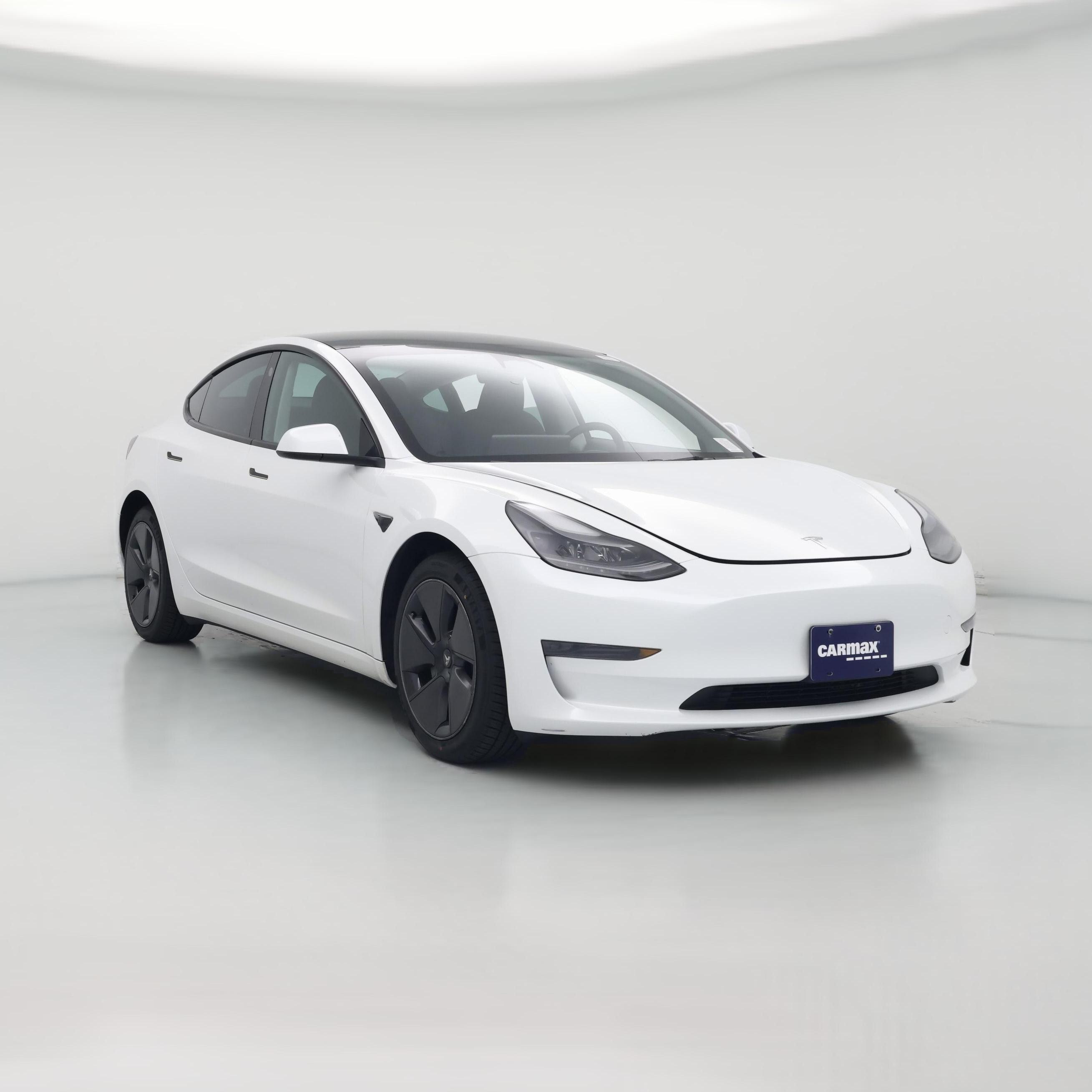 Thumbnail: 2023 Tesla Model 3 - 1