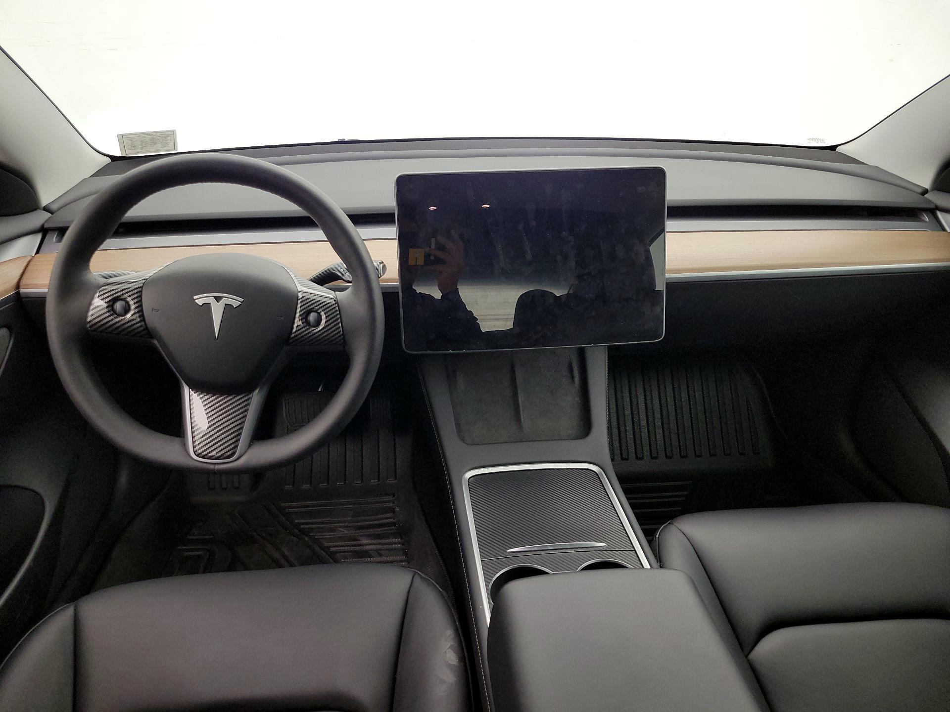 Thumbnail: 2023 Tesla Model 3 - 9