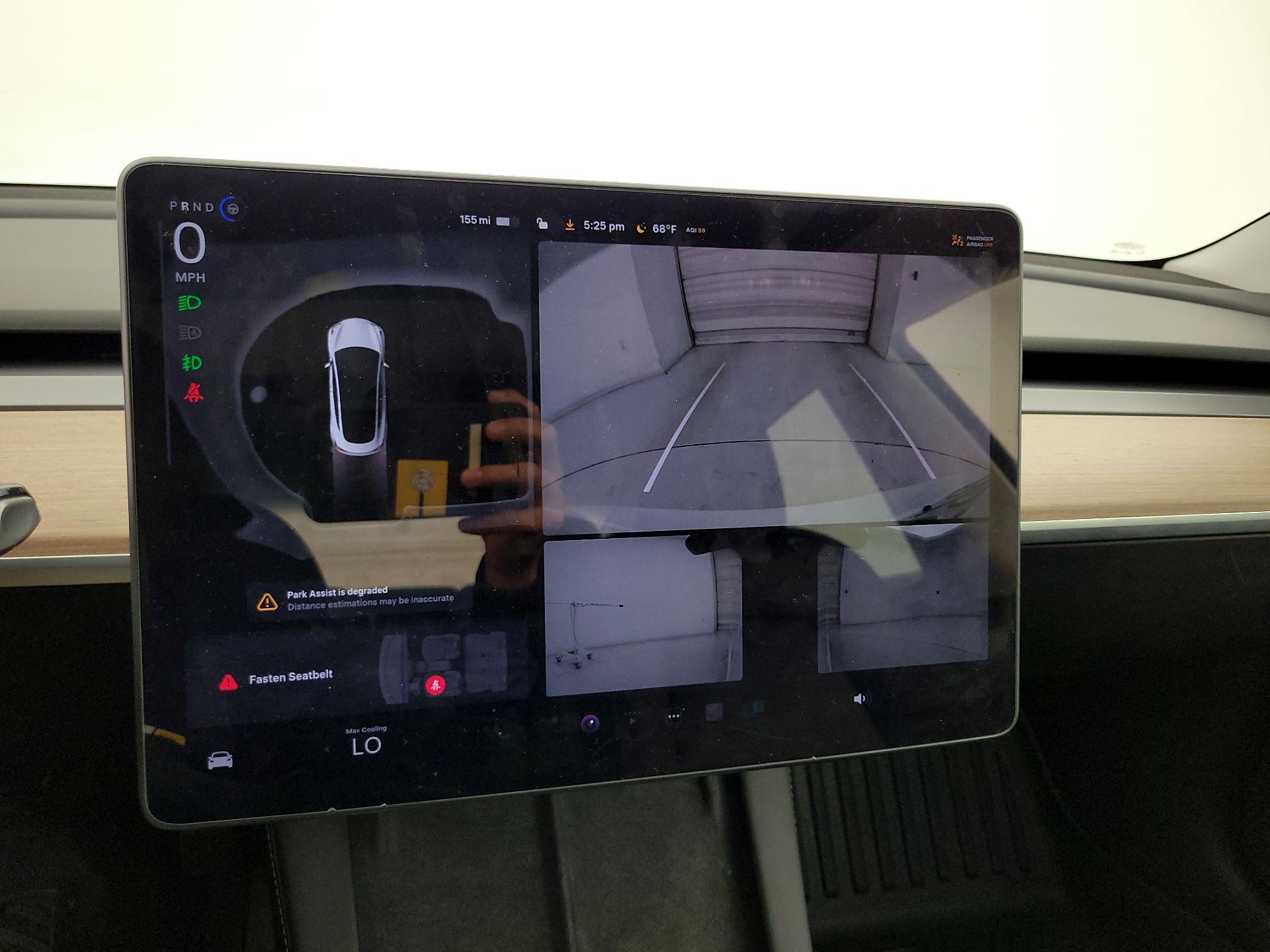 Thumbnail: 2023 Tesla Model 3 - 14