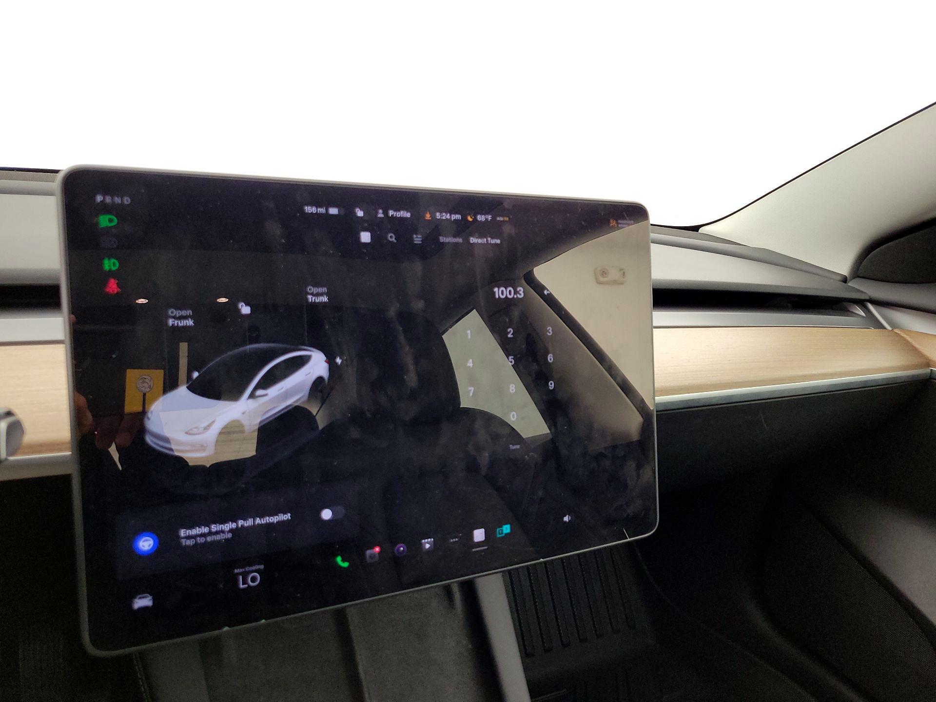 Thumbnail: 2023 Tesla Model 3 - 15