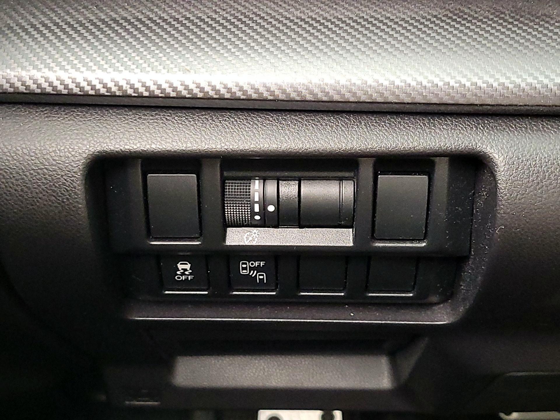 Thumbnail: 2017 Subaru Impreza - 13