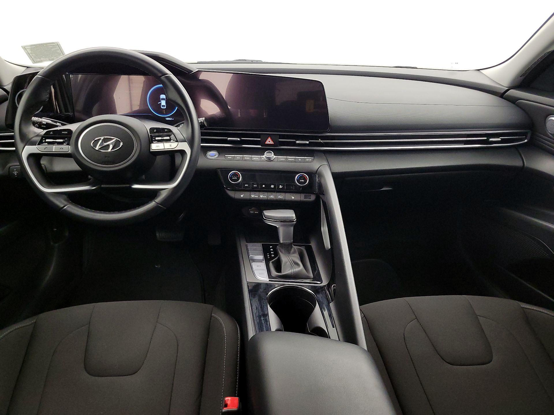 Thumbnail: 2023 Hyundai Elantra - 9