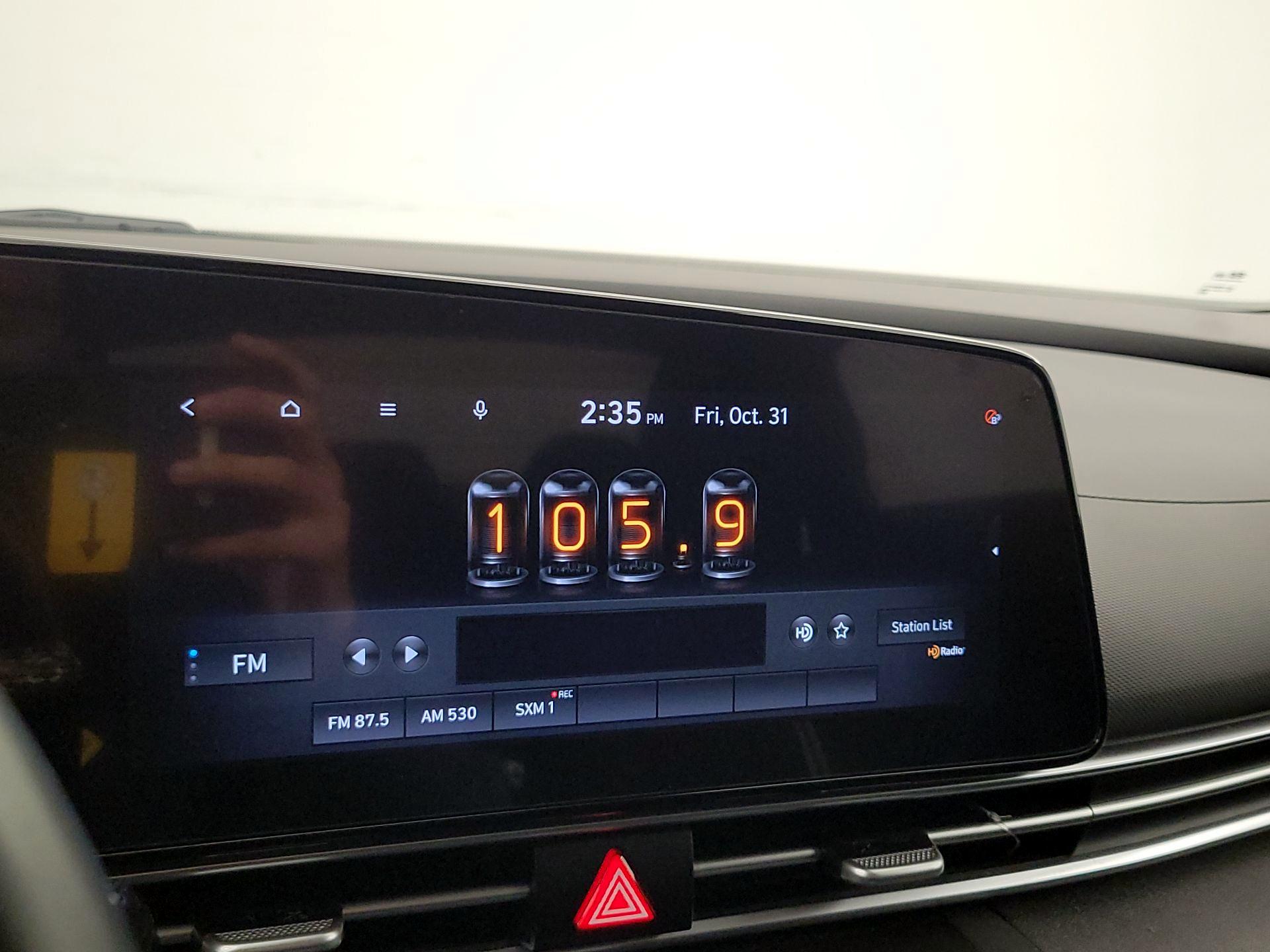 Thumbnail: 2023 Hyundai Elantra - 16