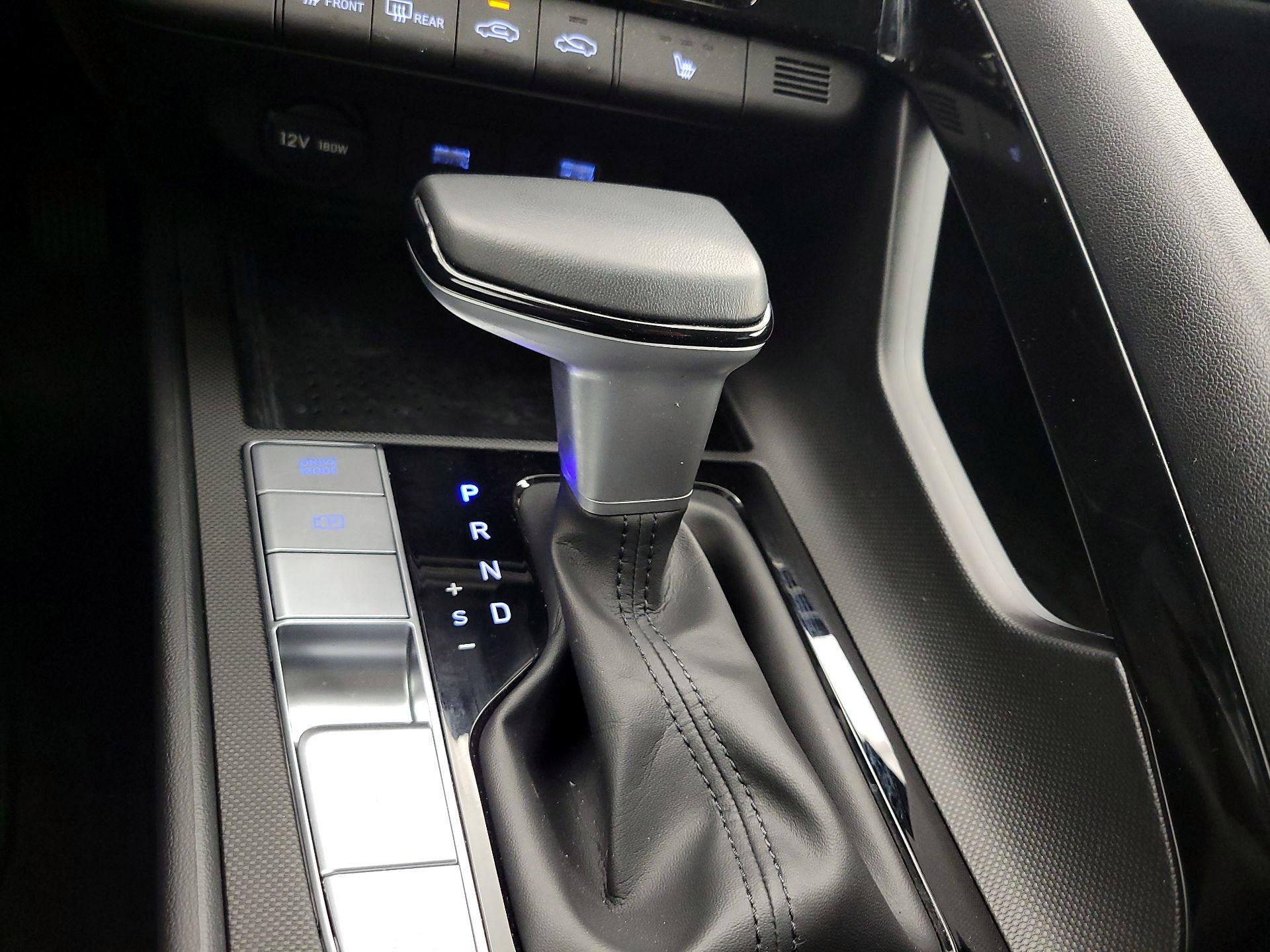 Thumbnail: 2023 Hyundai Elantra - 18