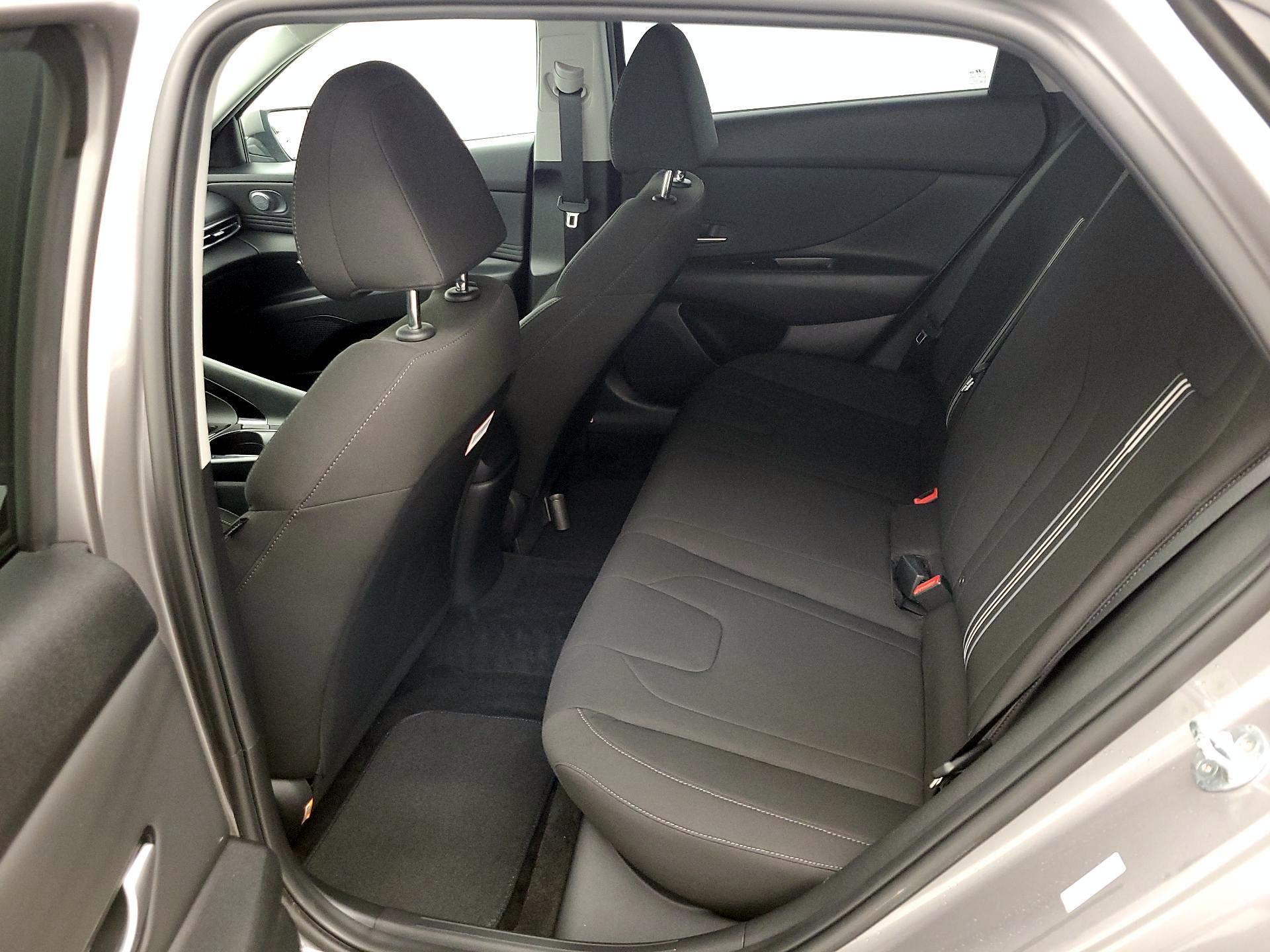 Thumbnail: 2023 Hyundai Elantra - 19