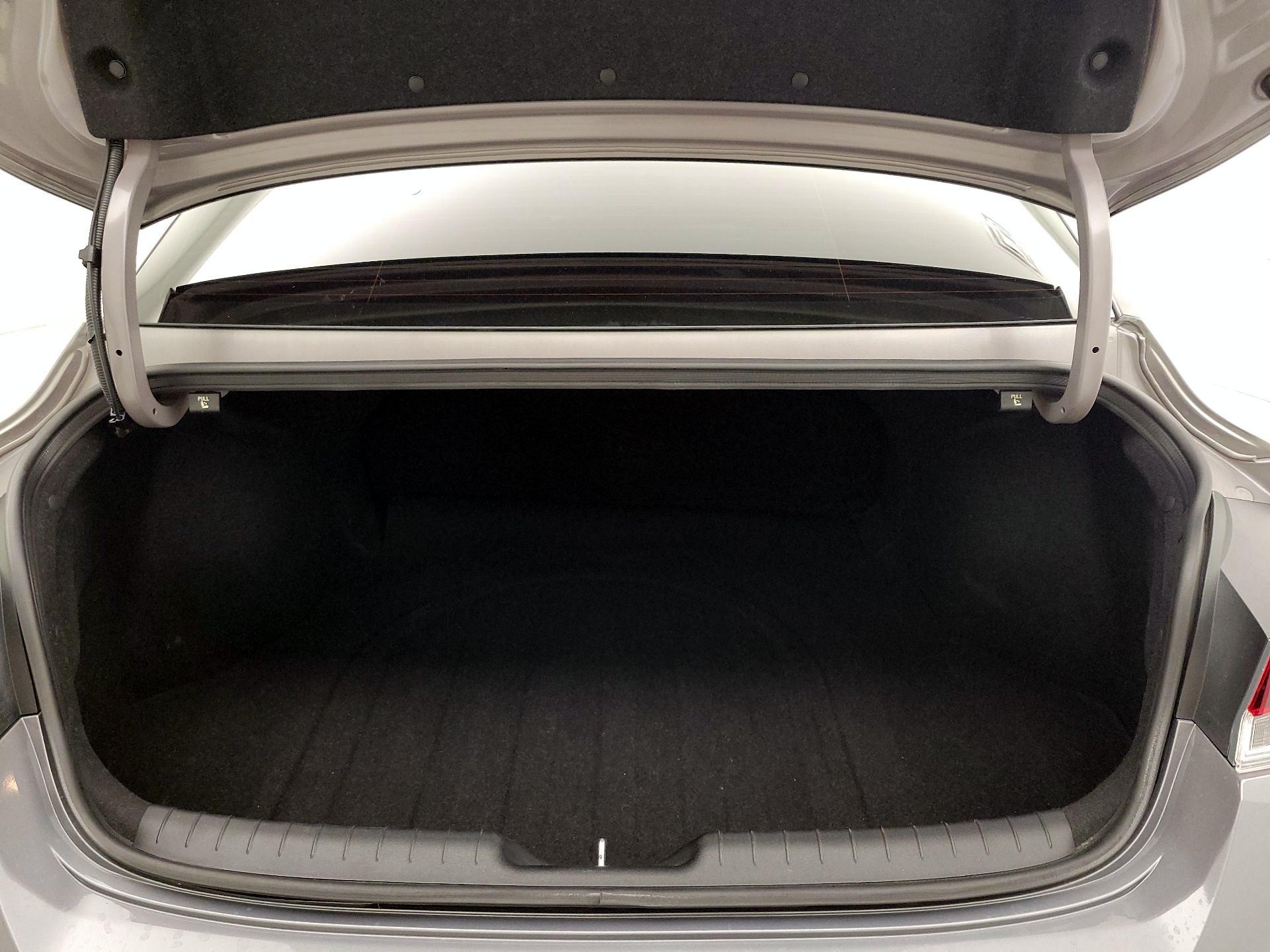 Thumbnail: 2023 Hyundai Elantra - 20