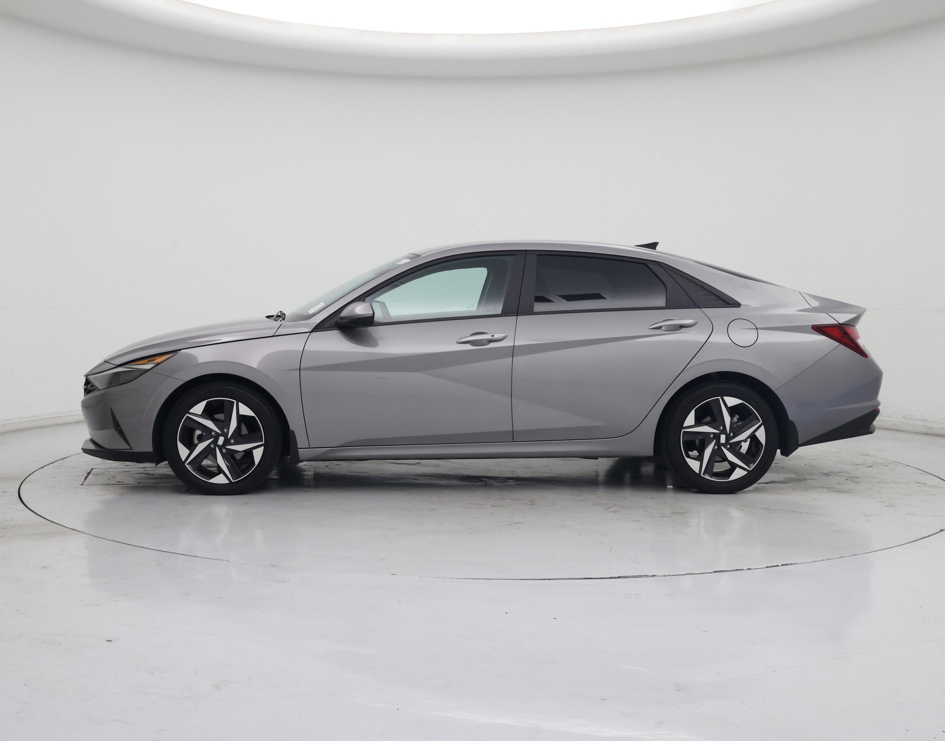 Thumbnail: 2023 Hyundai Elantra - 3