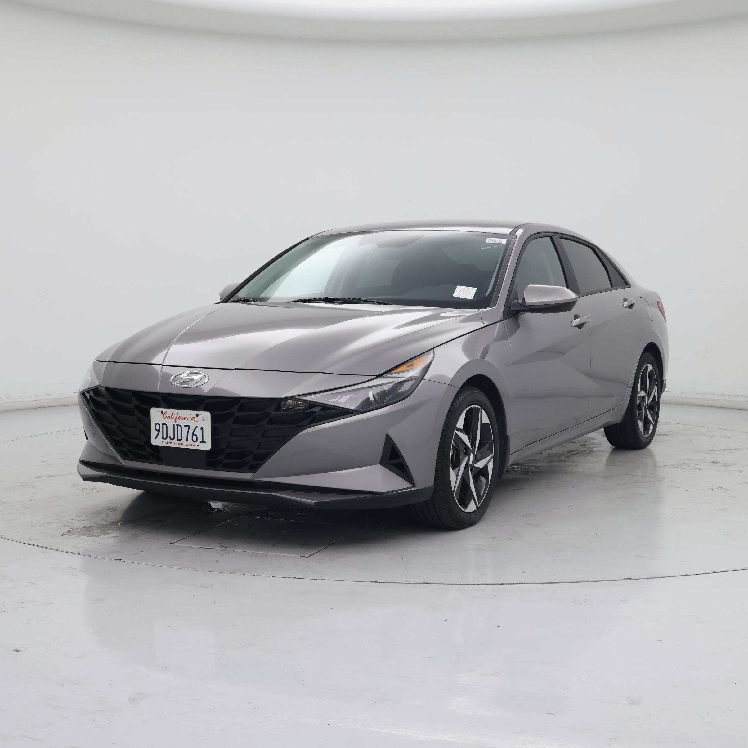 Thumbnail: 2023 Hyundai Elantra - 4